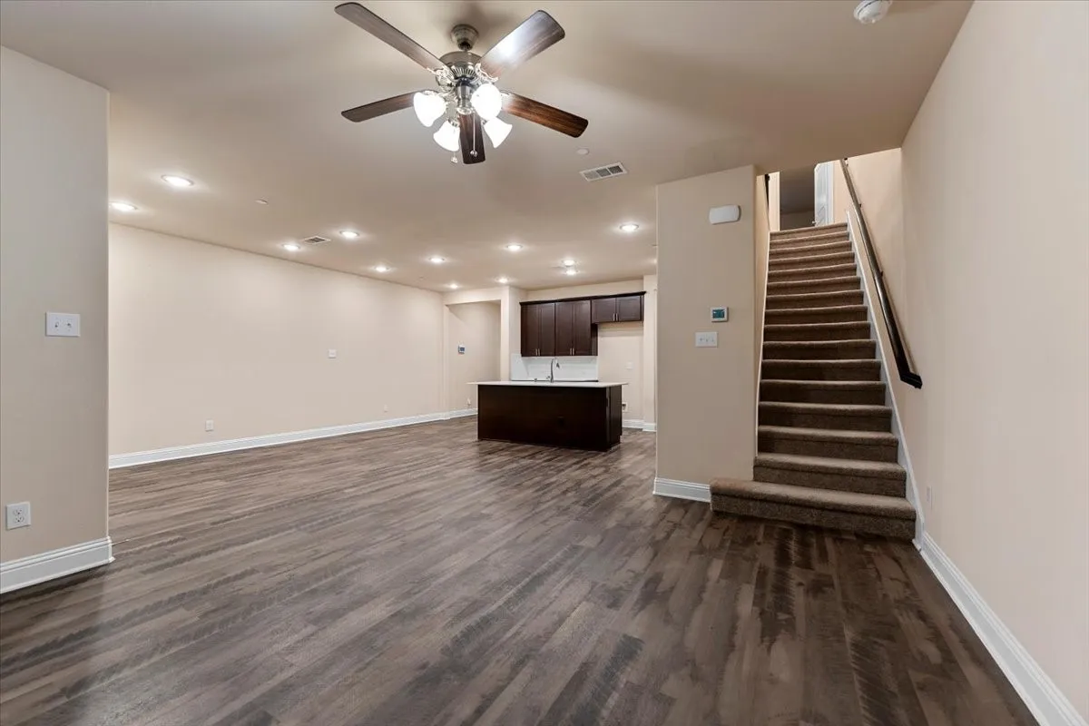 Single Family Residence For Rent in Collin County , 207 Congaree Road, Allen, Texas 75002, 4 Bedroom, 4 Bathroom, 2 Garage spaces, 2,001 Sqft, built in 2020, mls#21387053, Real Estate Agent in Allen, Homes For Rent in Collin county, Homes For Rent in Allen, Realtor in Allen Texas, Real Estate Brokerage Independent Realty Texas, Luminita Cordes Realtor