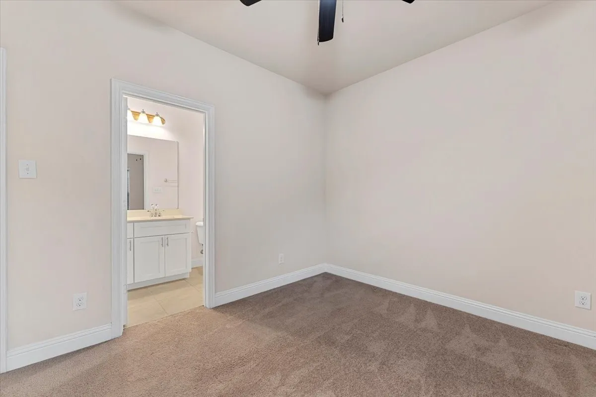 Single Family Residence For Rent in Collin County , 207 Congaree Road, Allen, Texas 75002, 4 Bedroom, 4 Bathroom, 2 Garage spaces, 2,001 Sqft, built in 2020, mls#21387053, Real Estate Agent in Allen, Homes For Rent in Collin county, Homes For Rent in Allen, Realtor in Allen Texas, Real Estate Brokerage Independent Realty Texas, Luminita Cordes Realtor