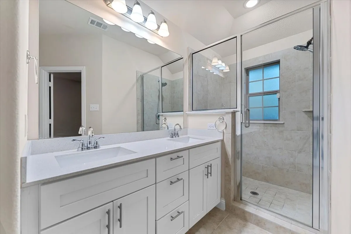 Single Family Residence For Rent in Collin County , 207 Congaree Road, Allen, Texas 75002, 4 Bedroom, 4 Bathroom, 2 Garage spaces, 2,001 Sqft, built in 2020, mls#21387053, Real Estate Agent in Allen, Homes For Rent in Collin county, Homes For Rent in Allen, Realtor in Allen Texas, Real Estate Brokerage Independent Realty Texas, Luminita Cordes Realtor