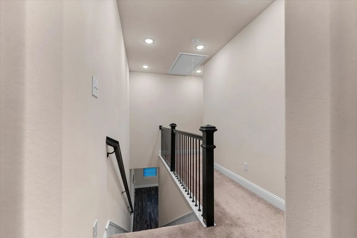 Single Family Residence For Rent in Collin County , 207 Congaree Road, Allen, Texas 75002, 4 Bedroom, 4 Bathroom, 2 Garage spaces, 2,001 Sqft, built in 2020, mls#21387053, Real Estate Agent in Allen, Homes For Rent in Collin county, Homes For Rent in Allen, Realtor in Allen Texas, Real Estate Brokerage Independent Realty Texas, Luminita Cordes Realtor