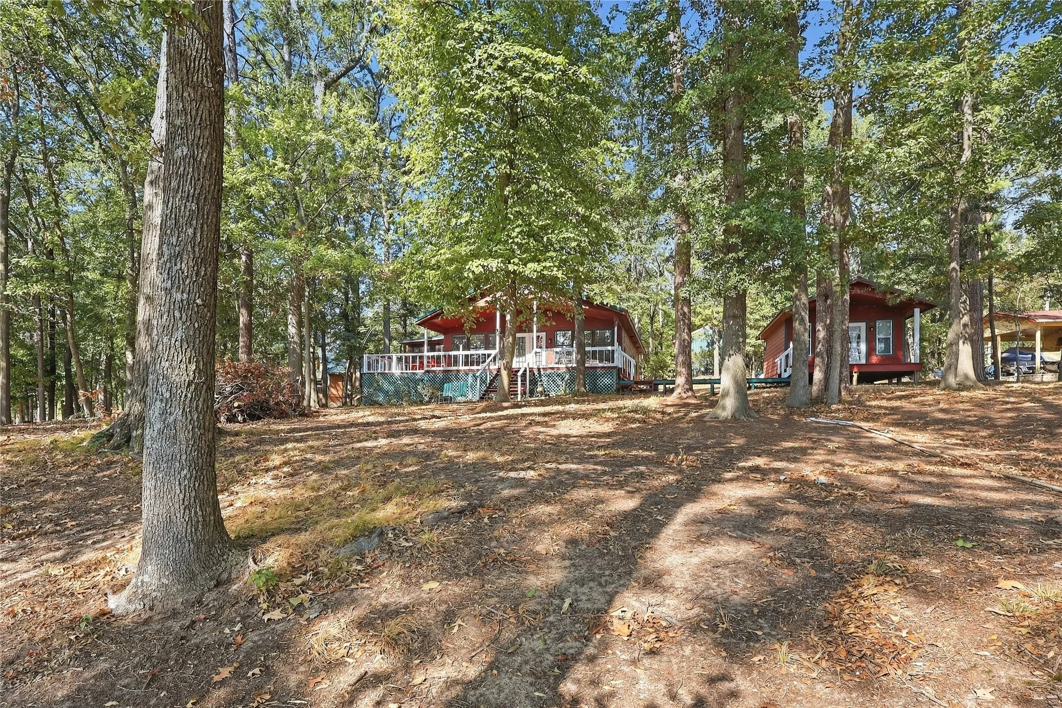 Single Family Residence For Sale in Franklin (TX) County , 70 Red Oak Circle, Scroggins, Texas 75480, 2 Bedroom, 2 Bathroom, 2 Garage spaces, 1,344 Sqft, built in 1993, mls#21387620, Real Estate Agent in Scroggins, Homes For Sale in Franklin (TX) county, Homes For Sale in Scroggins, Realtor in Scroggins Texas, Real Estate Brokerage Independent Realty Texas, Luminita Cordes Realtor