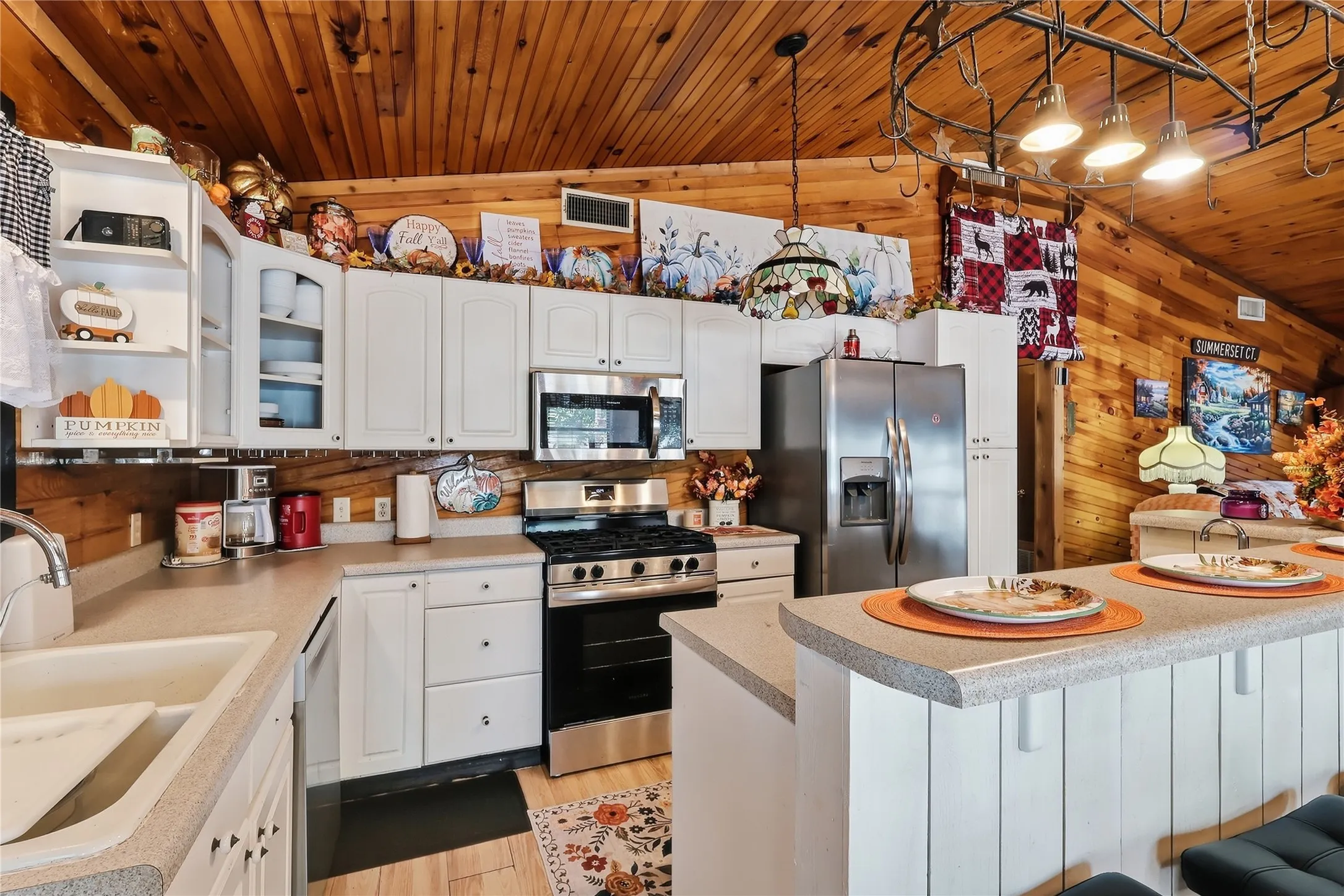 Single Family Residence For Sale in Franklin (TX) County , 70 Red Oak Circle, Scroggins, Texas 75480, 2 Bedroom, 2 Bathroom, 2 Garage spaces, 1,344 Sqft, built in 1993, mls#21387620, Real Estate Agent in Scroggins, Homes For Sale in Franklin (TX) county, Homes For Sale in Scroggins, Realtor in Scroggins Texas, Real Estate Brokerage Independent Realty Texas, Luminita Cordes Realtor