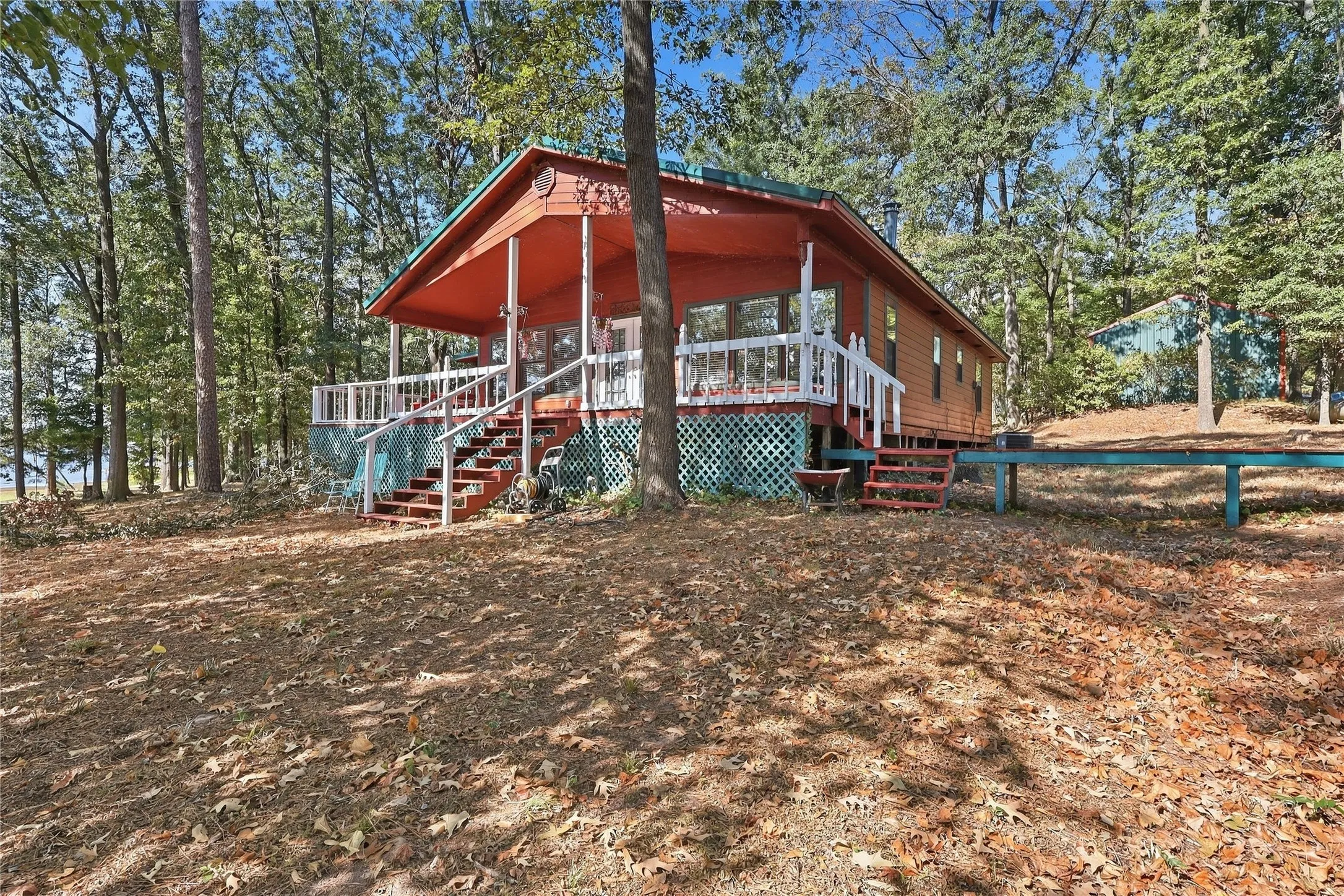 Single Family Residence For Sale in Franklin (TX) County , 70 Red Oak Circle, Scroggins, Texas 75480, 2 Bedroom, 2 Bathroom, 2 Garage spaces, 1,344 Sqft, built in 1993, mls#21387620, Real Estate Agent in Scroggins, Homes For Sale in Franklin (TX) county, Homes For Sale in Scroggins, Realtor in Scroggins Texas, Real Estate Brokerage Independent Realty Texas, Luminita Cordes Realtor