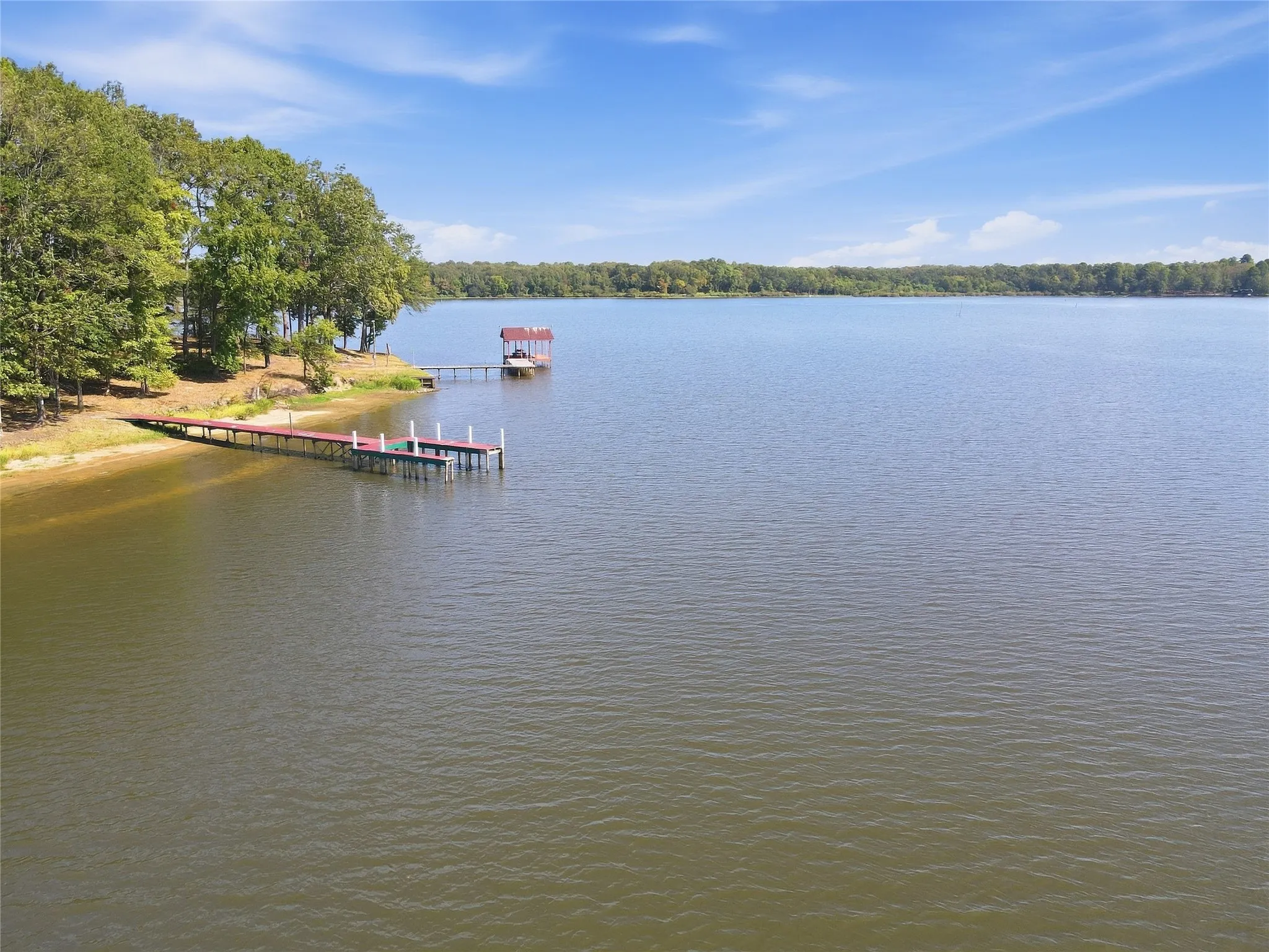 Single Family Residence For Sale in Franklin (TX) County , 70 Red Oak Circle, Scroggins, Texas 75480, 2 Bedroom, 2 Bathroom, 2 Garage spaces, 1,344 Sqft, built in 1993, mls#21387620, Real Estate Agent in Scroggins, Homes For Sale in Franklin (TX) county, Homes For Sale in Scroggins, Realtor in Scroggins Texas, Real Estate Brokerage Independent Realty Texas, Luminita Cordes Realtor