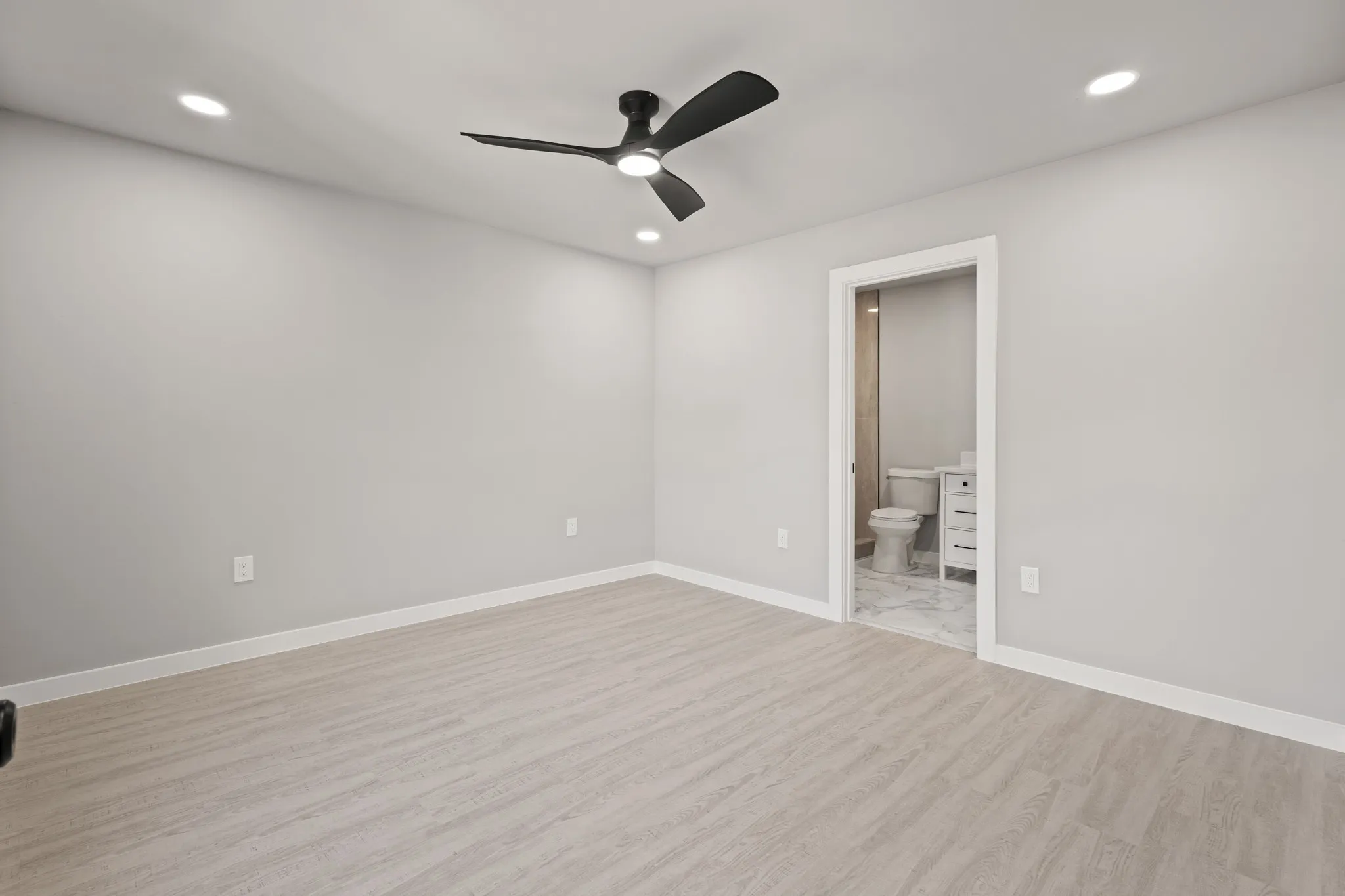 Single Family Residence For Sale in Dallas County , 746 Ella Avenue, Dallas, Texas 75217, 4 Bedroom, 5 Bathroom, Garage spaces, 1,335 Sqft, built in 2026, mls#21386395, Real Estate Agent in Dallas, Homes For Sale in Dallas county, Homes For Sale in Dallas, Realtor in Dallas Texas, Real Estate Brokerage Independent Realty Texas, Luminita Cordes Realtor