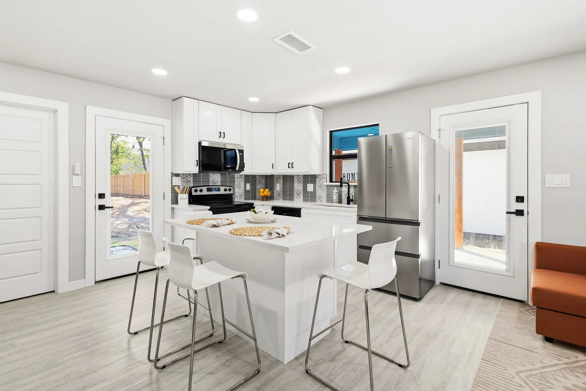 Single Family Residence For Sale in Dallas County , 746 Ella Avenue, Dallas, Texas 75217, 4 Bedroom, 5 Bathroom, Garage spaces, 1,335 Sqft, built in 2026, mls#21386395, Real Estate Agent in Dallas, Homes For Sale in Dallas county, Homes For Sale in Dallas, Realtor in Dallas Texas, Real Estate Brokerage Independent Realty Texas, Luminita Cordes Realtor