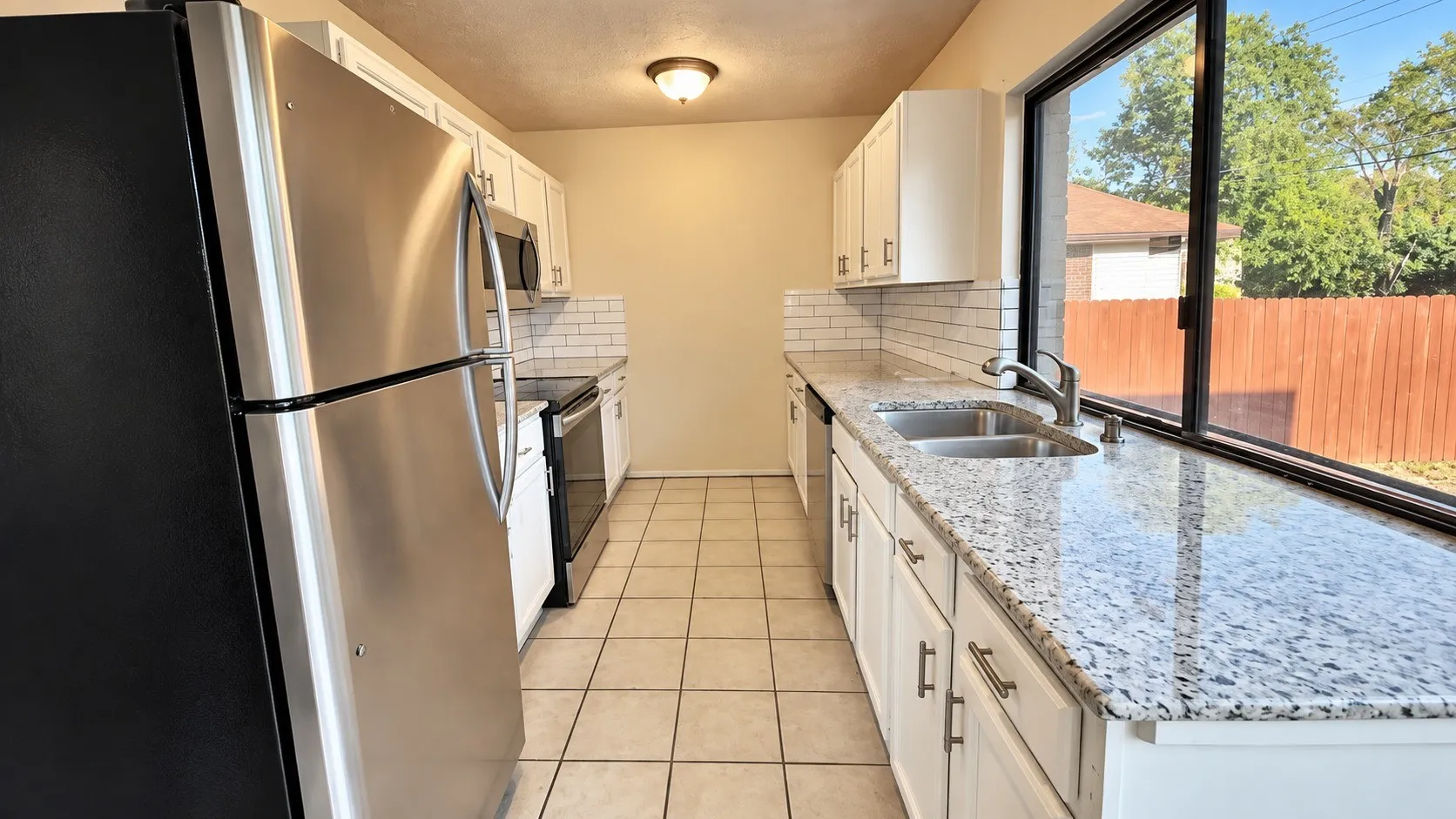 Single Family Residence For Rent in Dallas County , 7114 Chinaberry Road, Dallas, Texas 75249, 4 Bedroom, 2 Bathroom, 2 Garage spaces, 1,680 Sqft, built in 1975, mls#21387632, Real Estate Agent in Dallas, Homes For Rent in Dallas county, Homes For Rent in Dallas, Realtor in Dallas Texas, Real Estate Brokerage Independent Realty Texas, Luminita Cordes Realtor