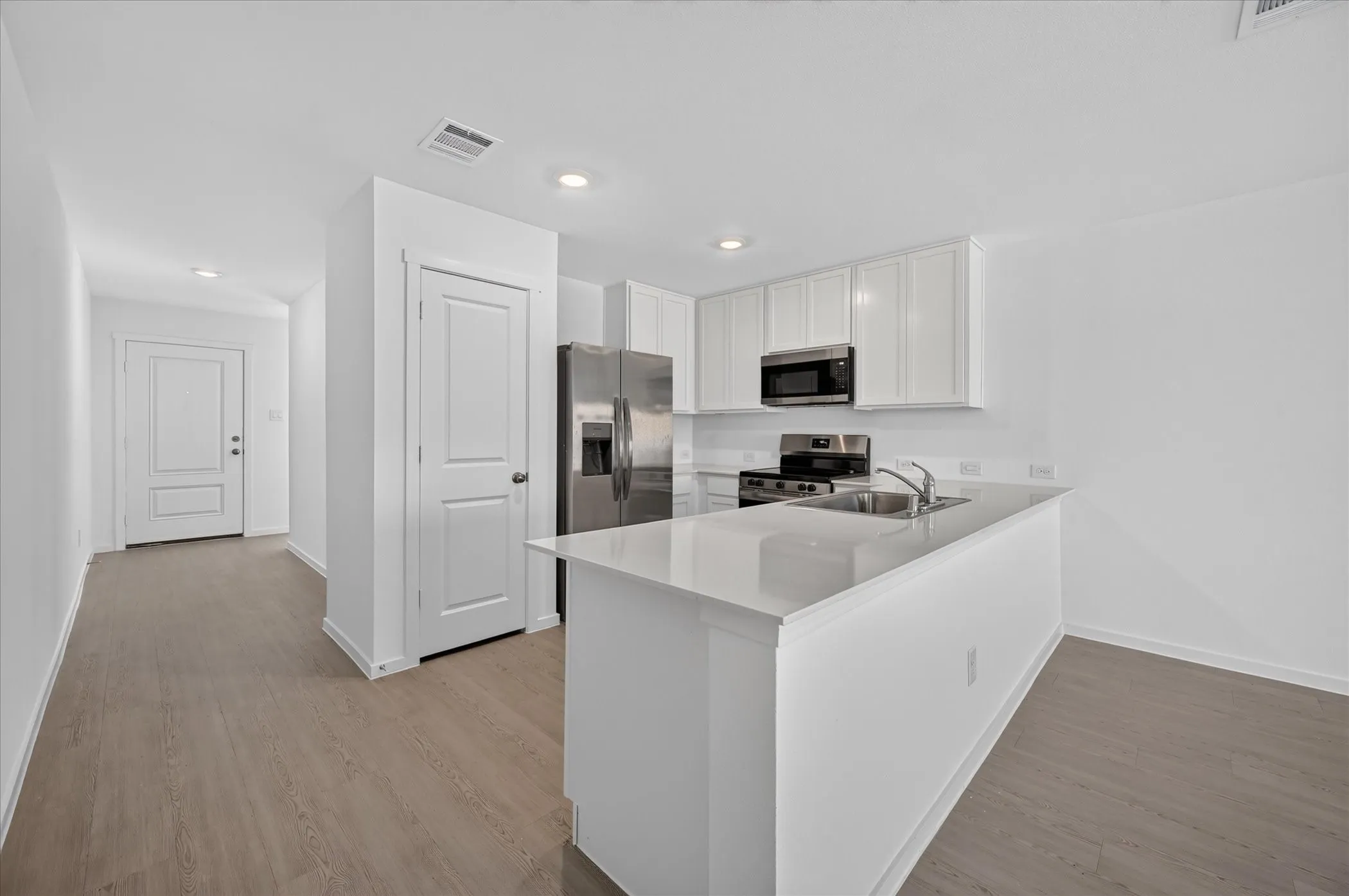 Single Family Residence For Rent in Collin County , 5318 Cinnamon Lane, Princeton, Texas 75407, 3 Bedroom, 2 Bathroom, 2 Garage spaces, 1,402 Sqft, built in 2026, mls#21387637, Real Estate Agent in Princeton, Homes For Rent in Collin county, Homes For Rent in Princeton, Realtor in Princeton Texas, Real Estate Brokerage Independent Realty Texas, Luminita Cordes Realtor