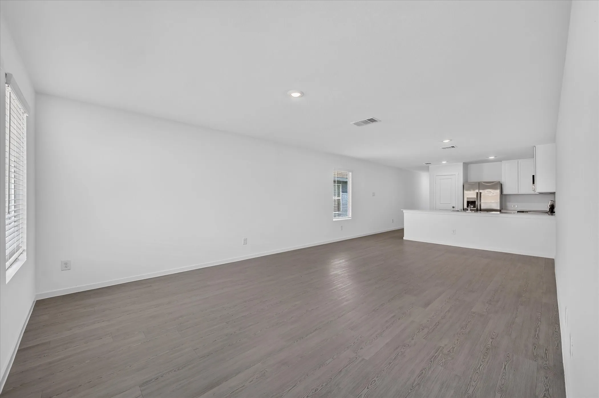 Single Family Residence For Rent in Collin County , 5318 Cinnamon Lane, Princeton, Texas 75407, 3 Bedroom, 2 Bathroom, 2 Garage spaces, 1,402 Sqft, built in 2026, mls#21387637, Real Estate Agent in Princeton, Homes For Rent in Collin county, Homes For Rent in Princeton, Realtor in Princeton Texas, Real Estate Brokerage Independent Realty Texas, Luminita Cordes Realtor