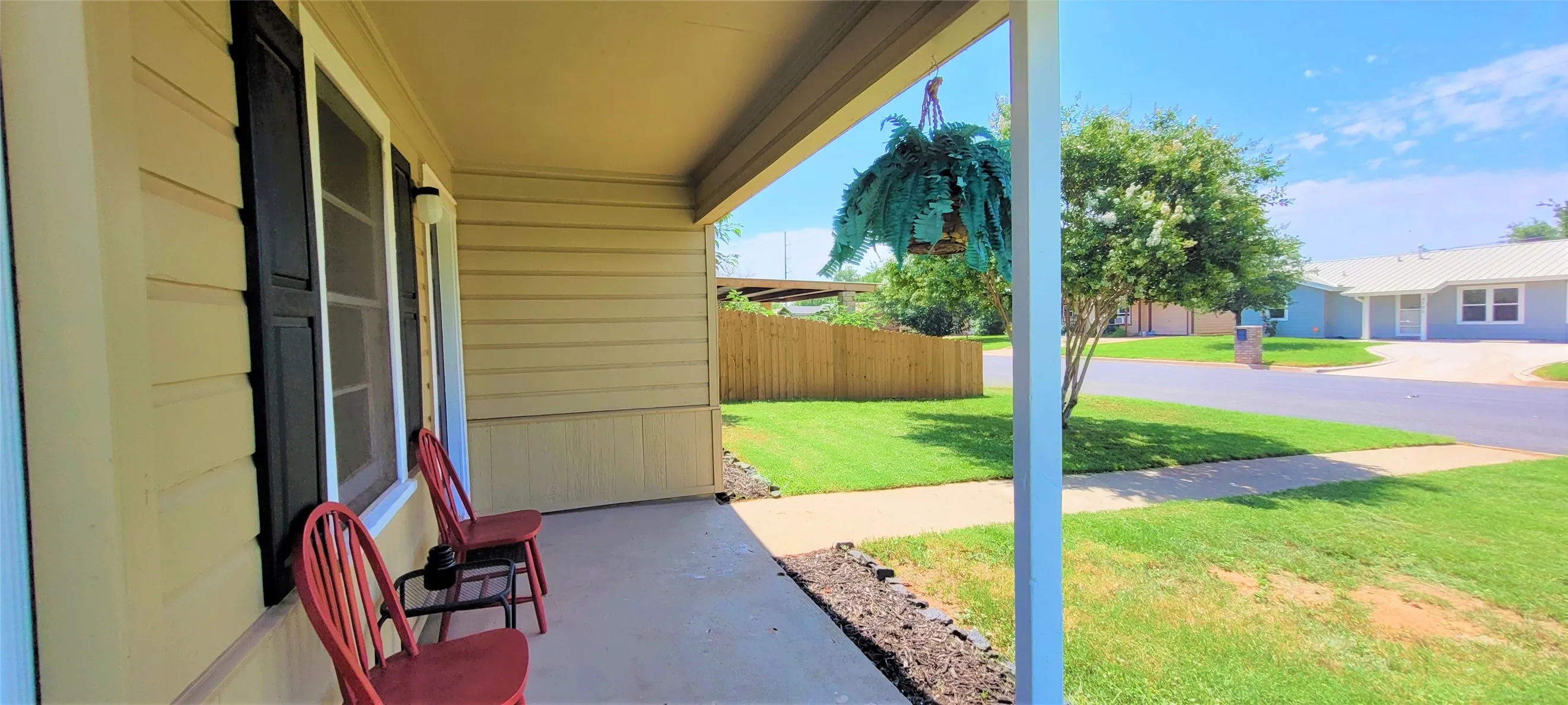 Single Family Residence For Sale in Taylor County , 4726 State Street, Abilene, Texas 79603, 3 Bedroom, 1 Bathroom, 2 Garage spaces, 968 Sqft, built in 1959, mls#21387591, Real Estate Agent in Abilene, Homes For Sale in Taylor county, Homes For Sale in Abilene, Realtor in Abilene Texas, Real Estate Brokerage Independent Realty Texas, Luminita Cordes Realtor