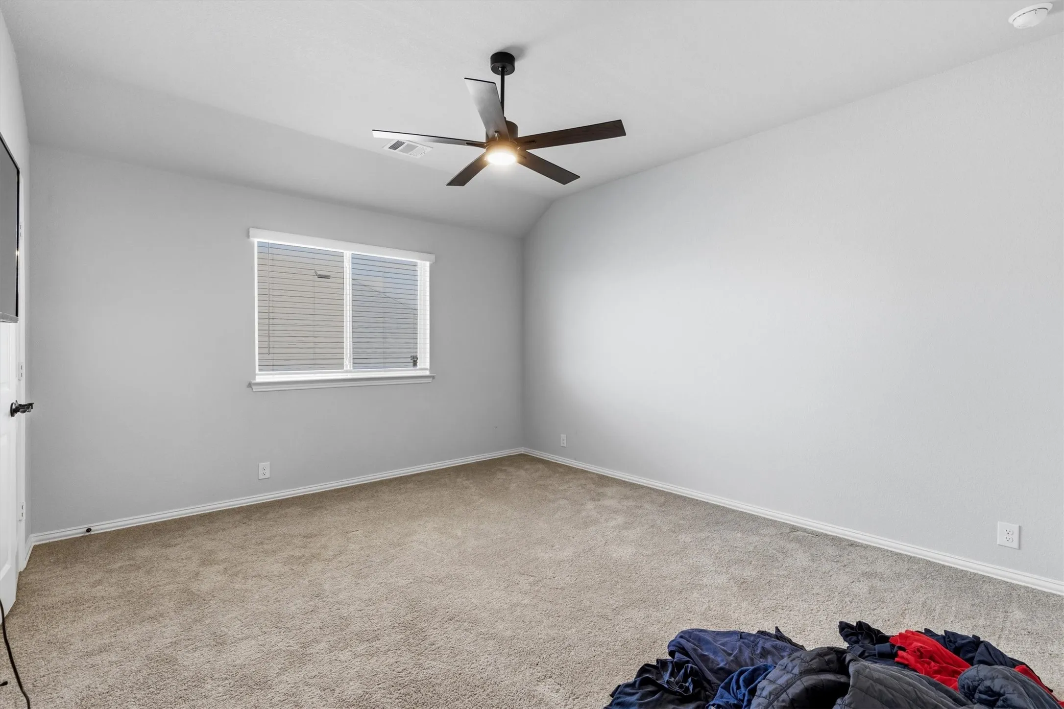 Single Family Residence For Sale in Dallas County , 1959 Cedarwood Drive, Glenn Heights, Texas 75154, 5 Bedroom, 4 Bathroom, 3 Garage spaces, 2,830 Sqft, built in 2023, mls#21387569, Real Estate Agent in Glenn Heights, Homes For Sale in Dallas county, Homes For Sale in Glenn Heights, Realtor in Glenn Heights Texas, Real Estate Brokerage Independent Realty Texas, Luminita Cordes Realtor