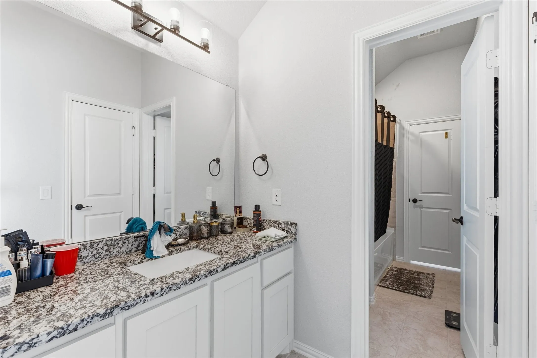 Single Family Residence For Sale in Dallas County , 1959 Cedarwood Drive, Glenn Heights, Texas 75154, 5 Bedroom, 4 Bathroom, 3 Garage spaces, 2,830 Sqft, built in 2023, mls#21387569, Real Estate Agent in Glenn Heights, Homes For Sale in Dallas county, Homes For Sale in Glenn Heights, Realtor in Glenn Heights Texas, Real Estate Brokerage Independent Realty Texas, Luminita Cordes Realtor