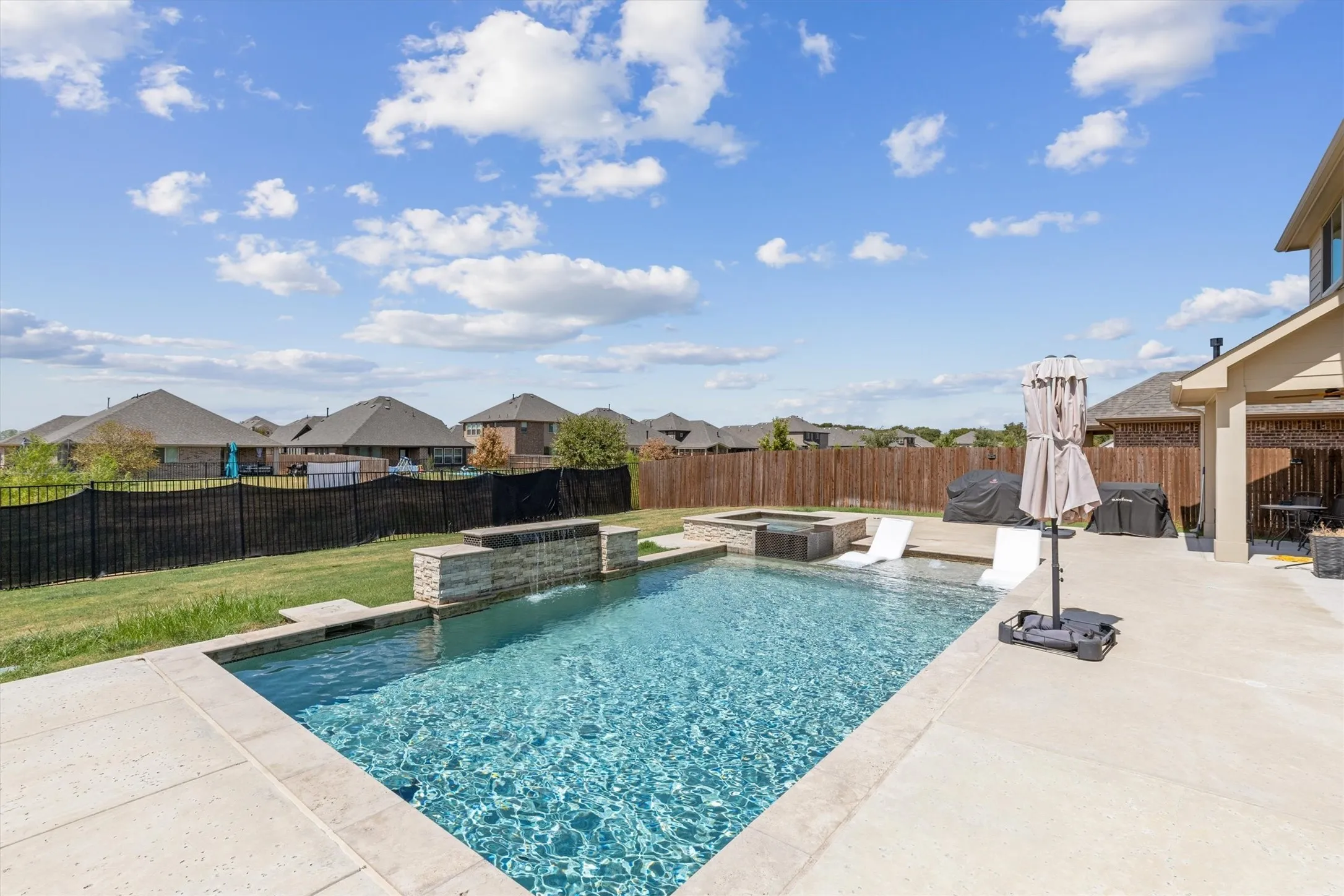 Single Family Residence For Sale in Dallas County , 1959 Cedarwood Drive, Glenn Heights, Texas 75154, 5 Bedroom, 4 Bathroom, 3 Garage spaces, 2,830 Sqft, built in 2023, mls#21387569, Real Estate Agent in Glenn Heights, Homes For Sale in Dallas county, Homes For Sale in Glenn Heights, Realtor in Glenn Heights Texas, Real Estate Brokerage Independent Realty Texas, Luminita Cordes Realtor