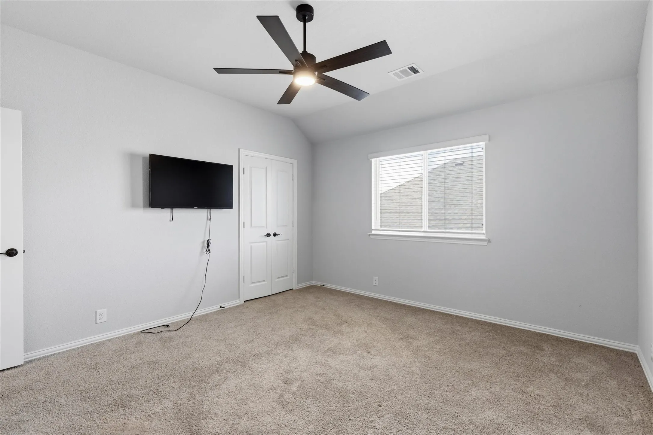 Single Family Residence For Sale in Dallas County , 1959 Cedarwood Drive, Glenn Heights, Texas 75154, 5 Bedroom, 4 Bathroom, 3 Garage spaces, 2,830 Sqft, built in 2023, mls#21387569, Real Estate Agent in Glenn Heights, Homes For Sale in Dallas county, Homes For Sale in Glenn Heights, Realtor in Glenn Heights Texas, Real Estate Brokerage Independent Realty Texas, Luminita Cordes Realtor