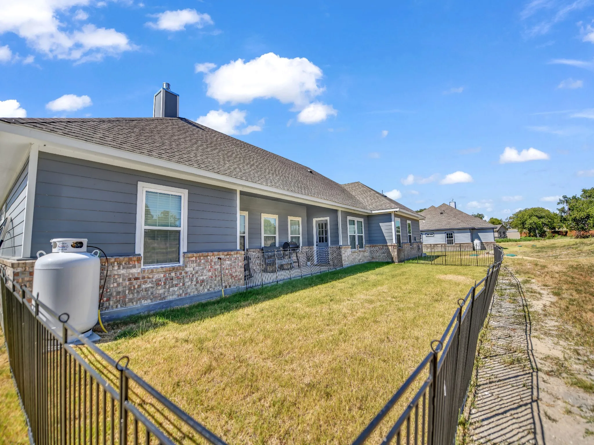 Single Family Residence For Sale in Parker County , 1017 Don Eve Court, Azle, Texas 76020, 4 Bedroom, 3 Bathroom, 2 Garage spaces, 2,029 Sqft, built in 2023, mls#21386556, Real Estate Agent in Azle, Homes For Sale in Parker county, Homes For Sale in Azle, Realtor in Azle Texas, Real Estate Brokerage Independent Realty Texas, Luminita Cordes Realtor