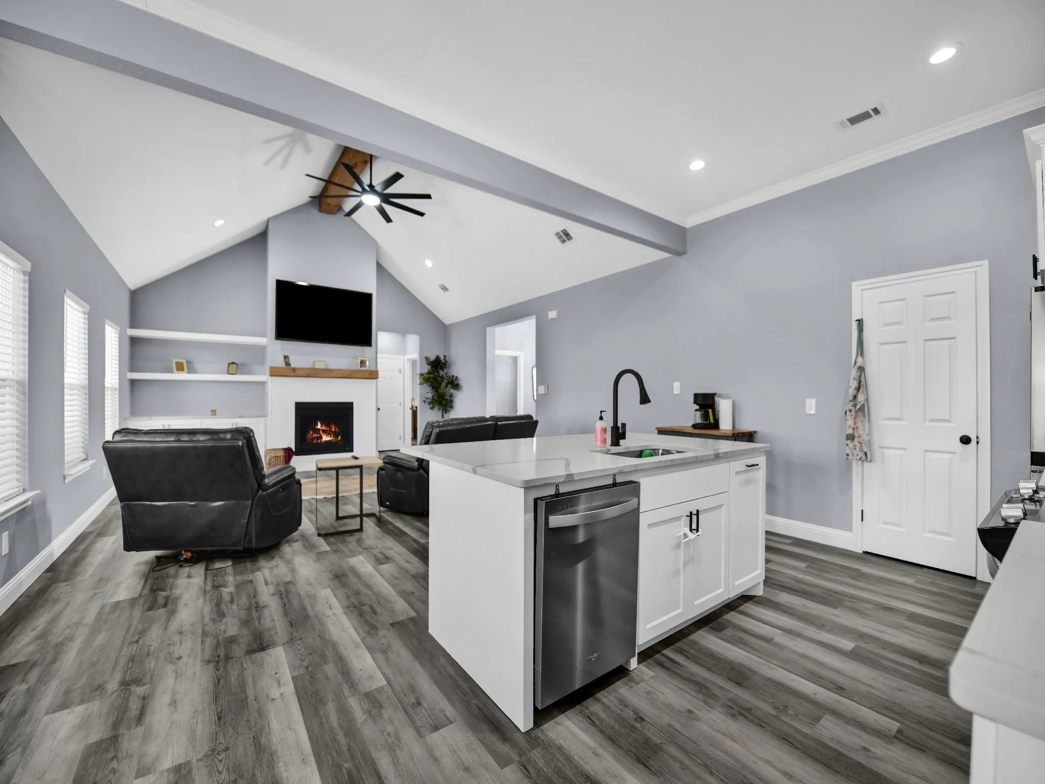 Single Family Residence For Sale in Parker County , 1017 Don Eve Court, Azle, Texas 76020, 4 Bedroom, 3 Bathroom, 2 Garage spaces, 2,029 Sqft, built in 2023, mls#21386556, Real Estate Agent in Azle, Homes For Sale in Parker county, Homes For Sale in Azle, Realtor in Azle Texas, Real Estate Brokerage Independent Realty Texas, Luminita Cordes Realtor