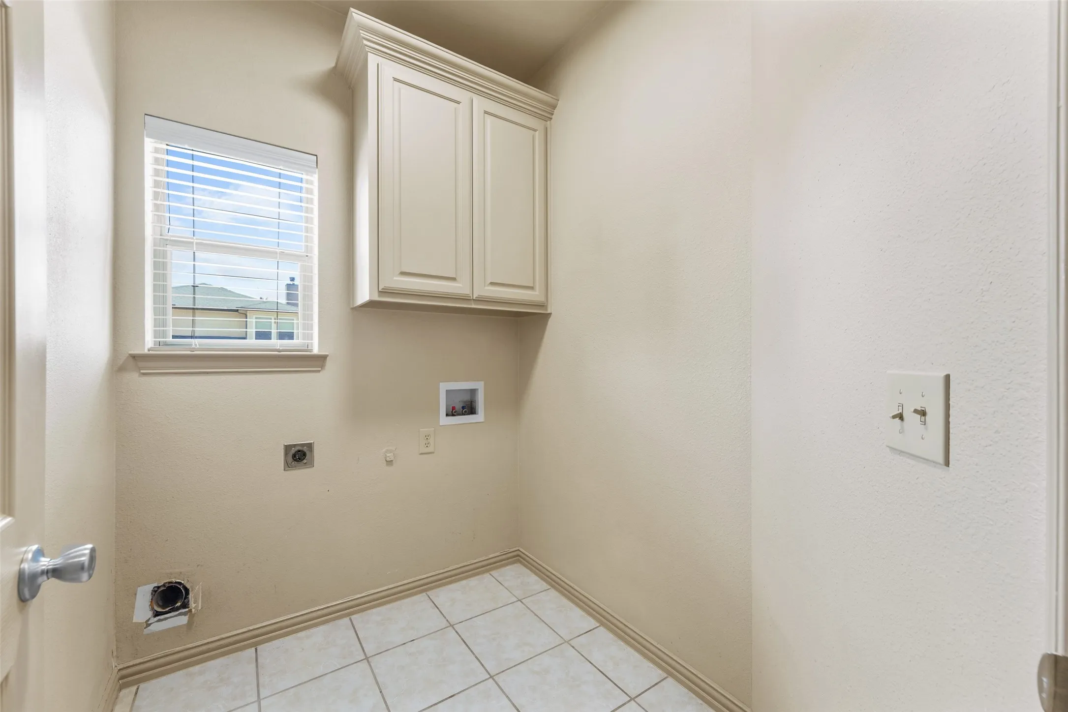 Townhouse For Rent in Rockwall County , 511 Mariner Drive, Rockwall, Texas 75032, 3 Bedroom, 3 Bathroom, 2 Garage spaces, 1,874 Sqft, built in 2003, mls#21387660, Real Estate Agent in Rockwall, Homes For Rent in Rockwall county, Homes For Rent in Rockwall, Realtor in Rockwall Texas, Real Estate Brokerage Independent Realty Texas, Luminita Cordes Realtor