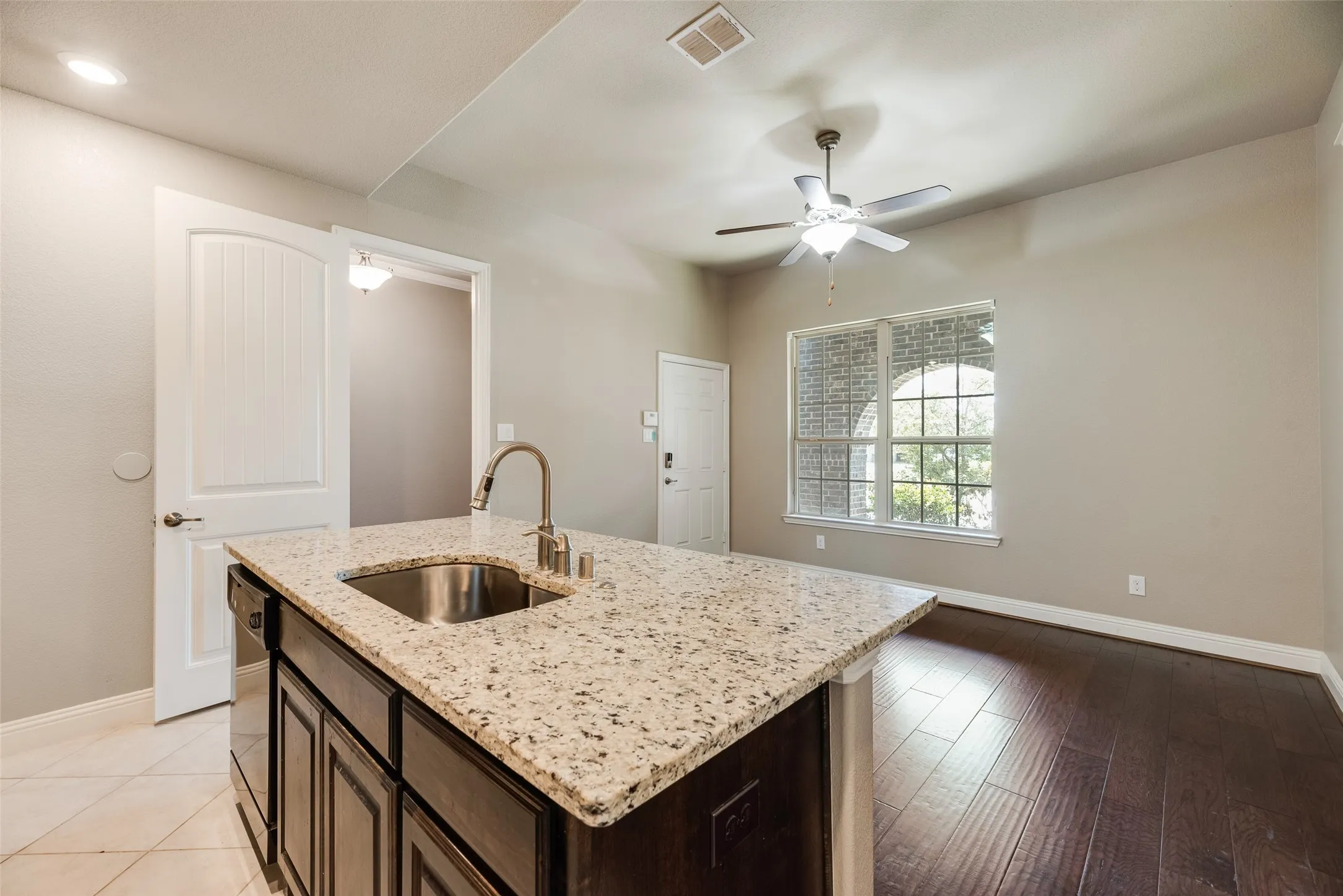 Single Family Residence For Rent in Collin County , 4304 Caney Creek Circle, Prosper, Texas 75078, 4 Bedroom, 3 Bathroom, 2 Garage spaces, 2,750 Sqft, built in 2018, mls#21387665, Real Estate Agent in Prosper, Homes For Rent in Collin county, Homes For Rent in Prosper, Realtor in Prosper Texas, Real Estate Brokerage Independent Realty Texas, Luminita Cordes Realtor