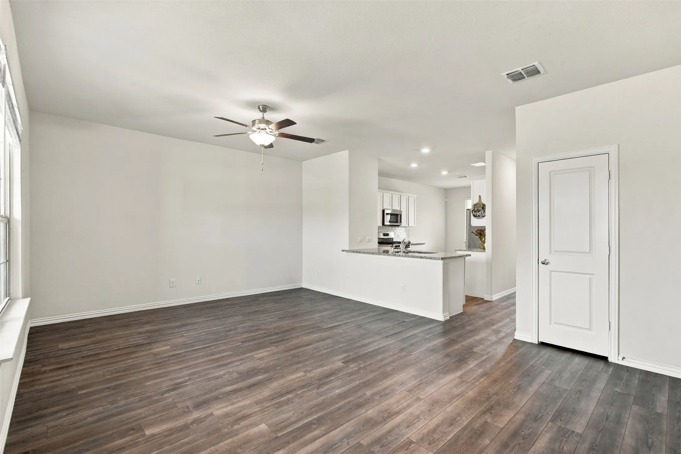 Single Family Residence For Sale in Collin County , 775 Bayberry Lane, Princeton, Texas 75407, 3 Bedroom, 2 Bathroom, 3 Garage spaces, 1,438 Sqft, built in 2020, mls#21387667, Real Estate Agent in Princeton, Homes For Sale in Collin county, Homes For Sale in Princeton, Realtor in Princeton Texas, Real Estate Brokerage Independent Realty Texas, Luminita Cordes Realtor