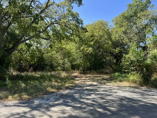 Unimproved Land For Sale in Grayson County , 276 Castle Drive, Pottsboro, Texas 75076, 0, 0, Garage spaces, 0 Sqft, built in 0, mls#21387635, Real Estate Agent in Pottsboro, Homes For Sale in Grayson county, Homes For Sale in Pottsboro, Realtor in Pottsboro Texas, Real Estate Brokerage Independent Realty Texas, Luminita Cordes Realtor