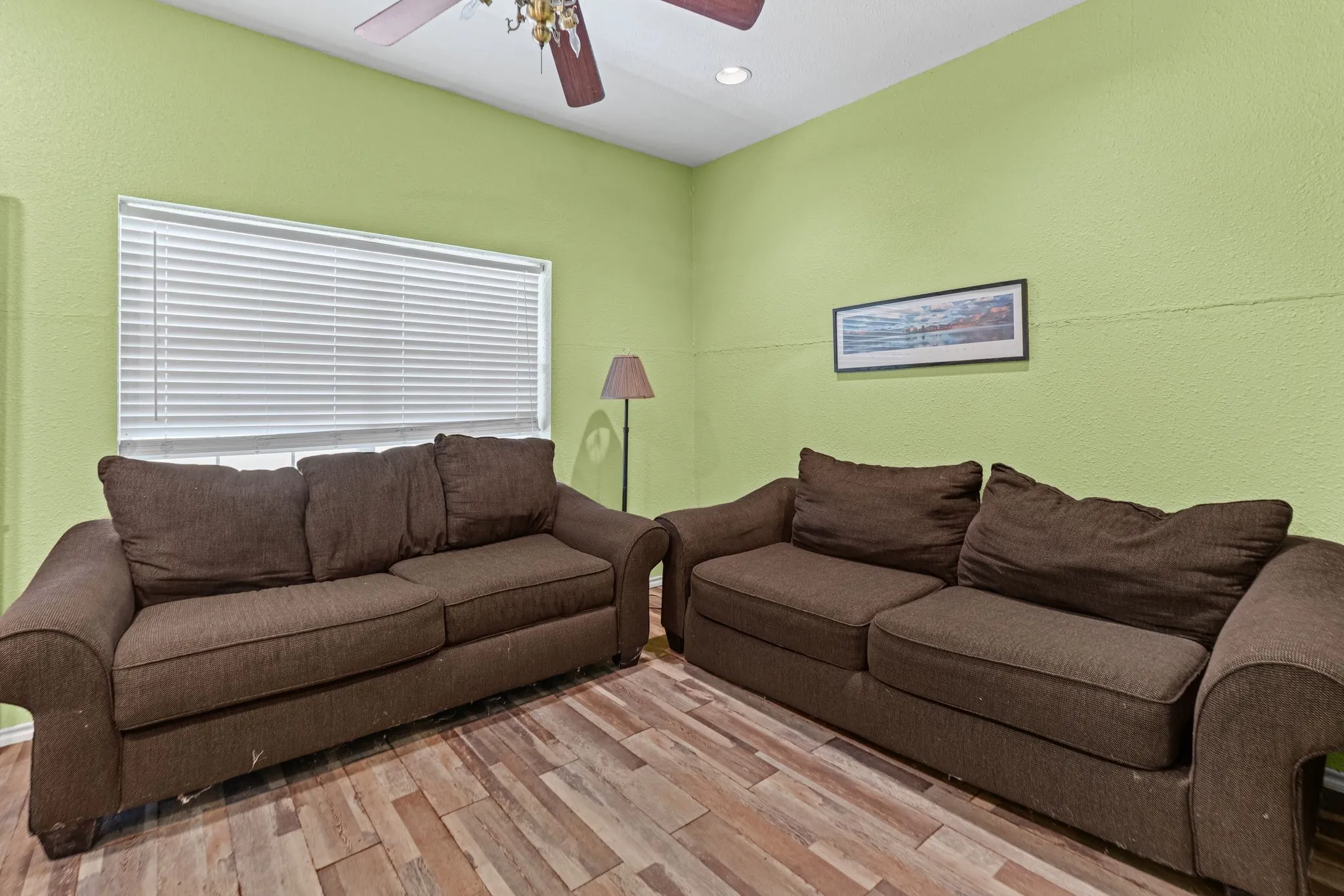 Single Family Residence For Sale in Hunt County , 3269 Callaway Lane, Quinlan, Texas 75474, 1 Bedroom, 1 Bathroom, 3 Garage spaces, 1,040 Sqft, built in 2006, mls#21387606, Real Estate Agent in Quinlan, Homes For Sale in Hunt county, Homes For Sale in Quinlan, Realtor in Quinlan Texas, Real Estate Brokerage Independent Realty Texas, Luminita Cordes Realtor