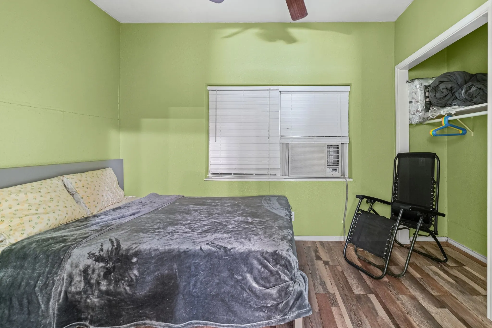 Single Family Residence For Sale in Hunt County , 3269 Callaway Lane, Quinlan, Texas 75474, 1 Bedroom, 1 Bathroom, 3 Garage spaces, 1,040 Sqft, built in 2006, mls#21387606, Real Estate Agent in Quinlan, Homes For Sale in Hunt county, Homes For Sale in Quinlan, Realtor in Quinlan Texas, Real Estate Brokerage Independent Realty Texas, Luminita Cordes Realtor