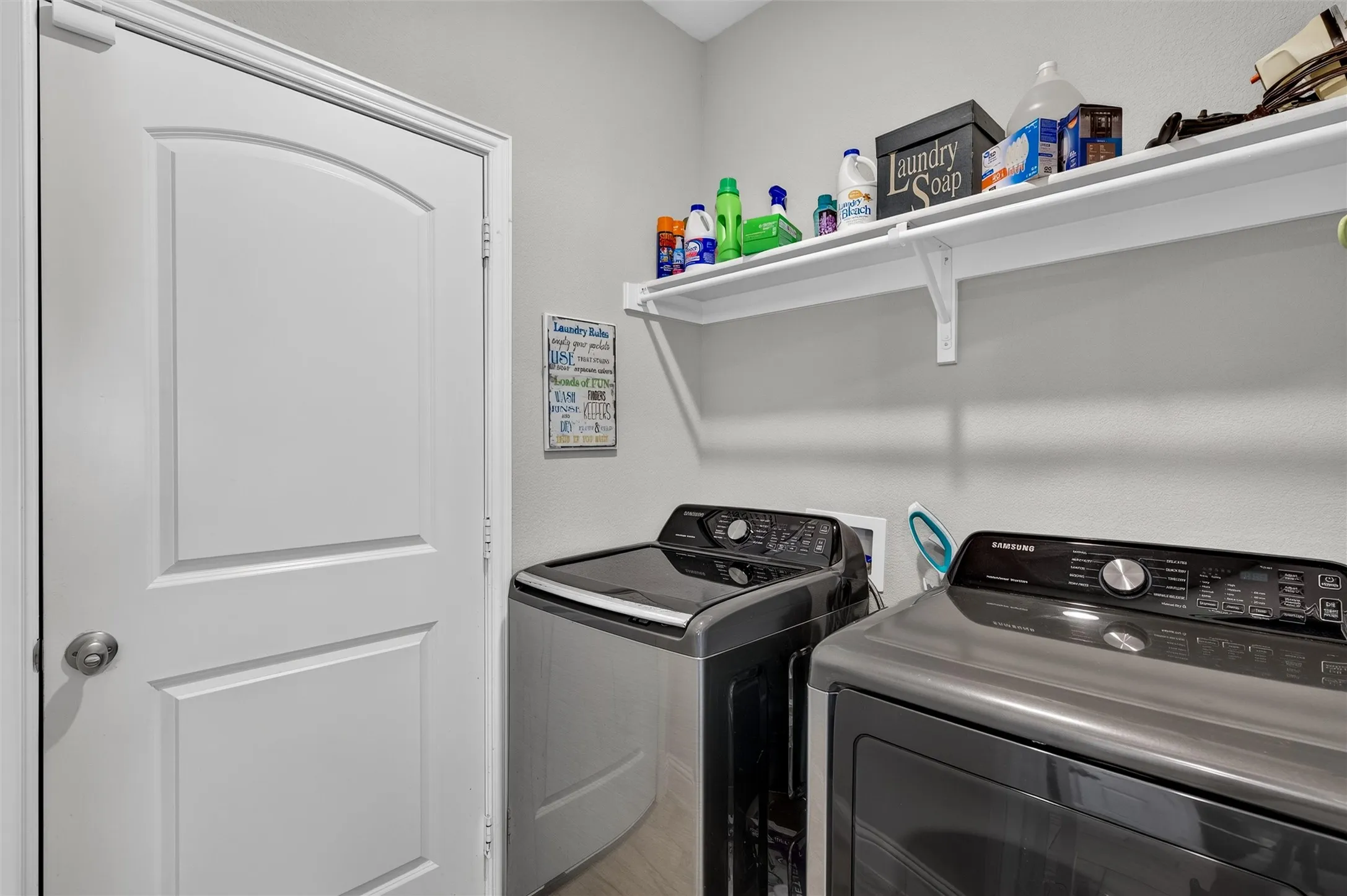 Single Family Residence For Sale in Collin County , 3017 Bobcat Drive, Melissa, Texas 75454, 3 Bedroom, 2 Bathroom, 2 Garage spaces, 1,600 Sqft, built in 2020, mls#21387685, Real Estate Agent in Melissa, Homes For Sale in Collin county, Homes For Sale in Melissa, Realtor in Melissa Texas, Real Estate Brokerage Independent Realty Texas, Luminita Cordes Realtor