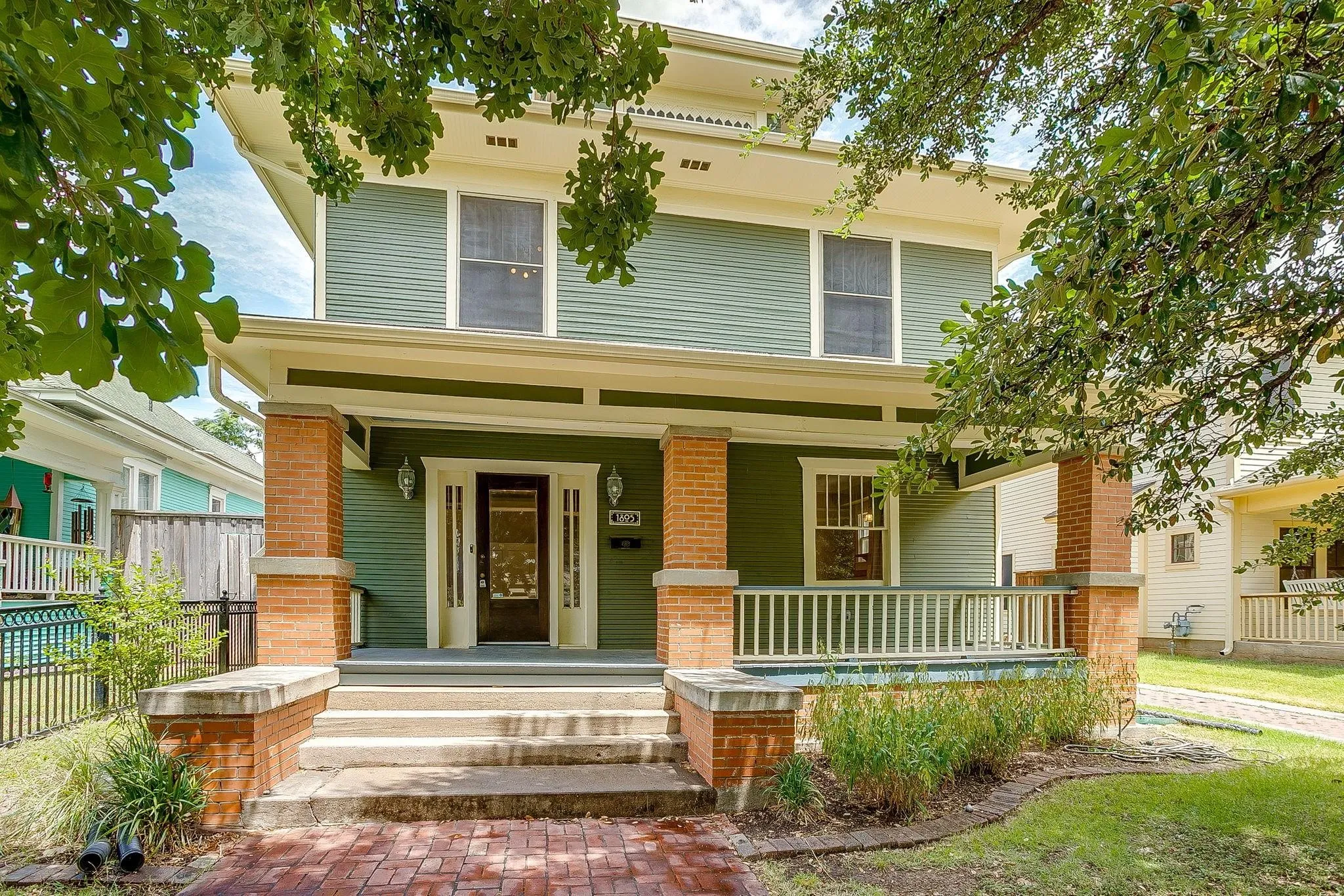Single Family Residence For Sale