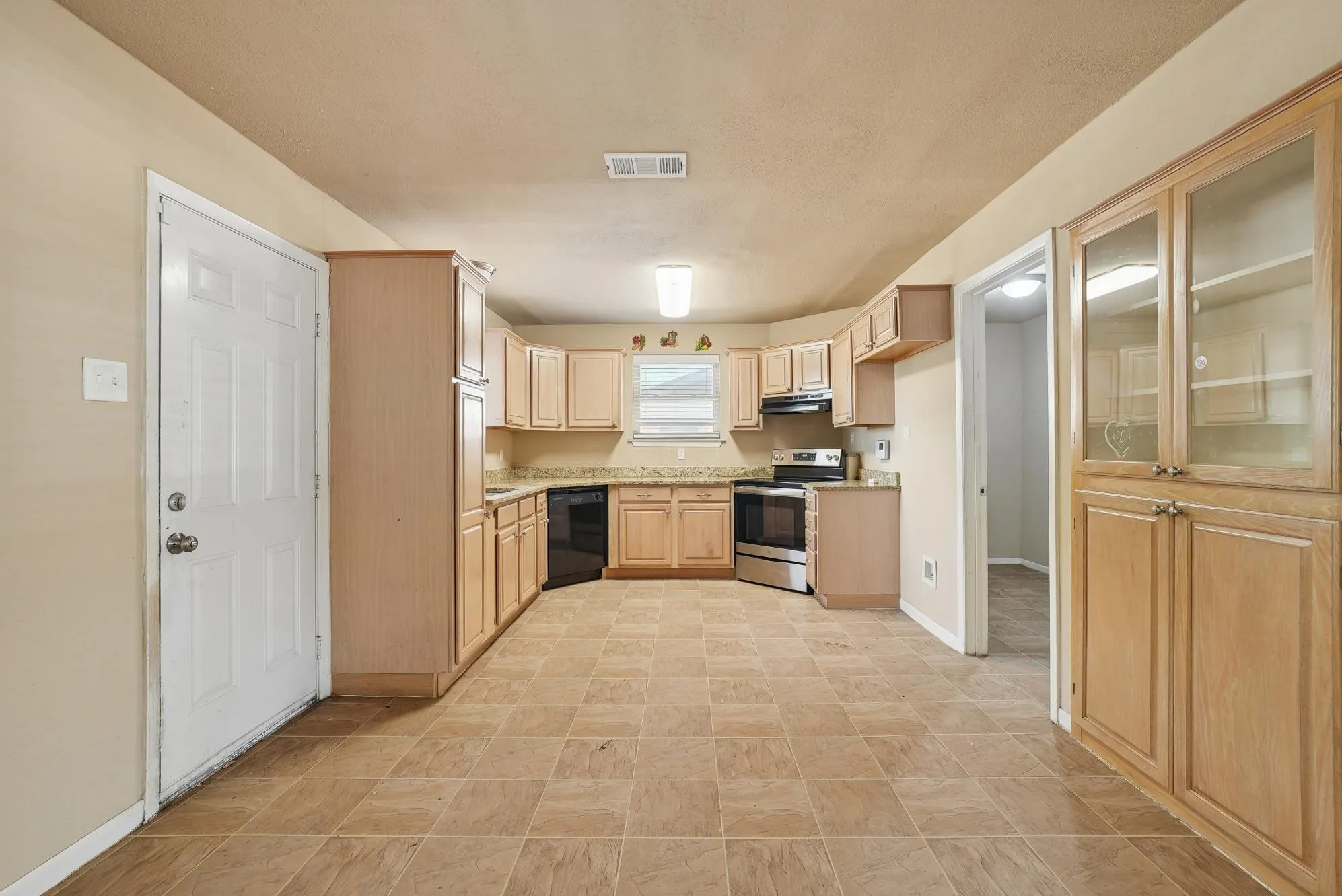 Single Family Residence For Sale in Dallas County , 2604 Globe Avenue, Dallas, Texas 75228, 3 Bedroom, 2 Bathroom, 1 Garage spaces, 1,282 Sqft, built in 1958, mls#21386134, Real Estate Agent in Dallas, Homes For Sale in Dallas county, Homes For Sale in Dallas, Realtor in Dallas Texas, Real Estate Brokerage Independent Realty Texas, Luminita Cordes Realtor