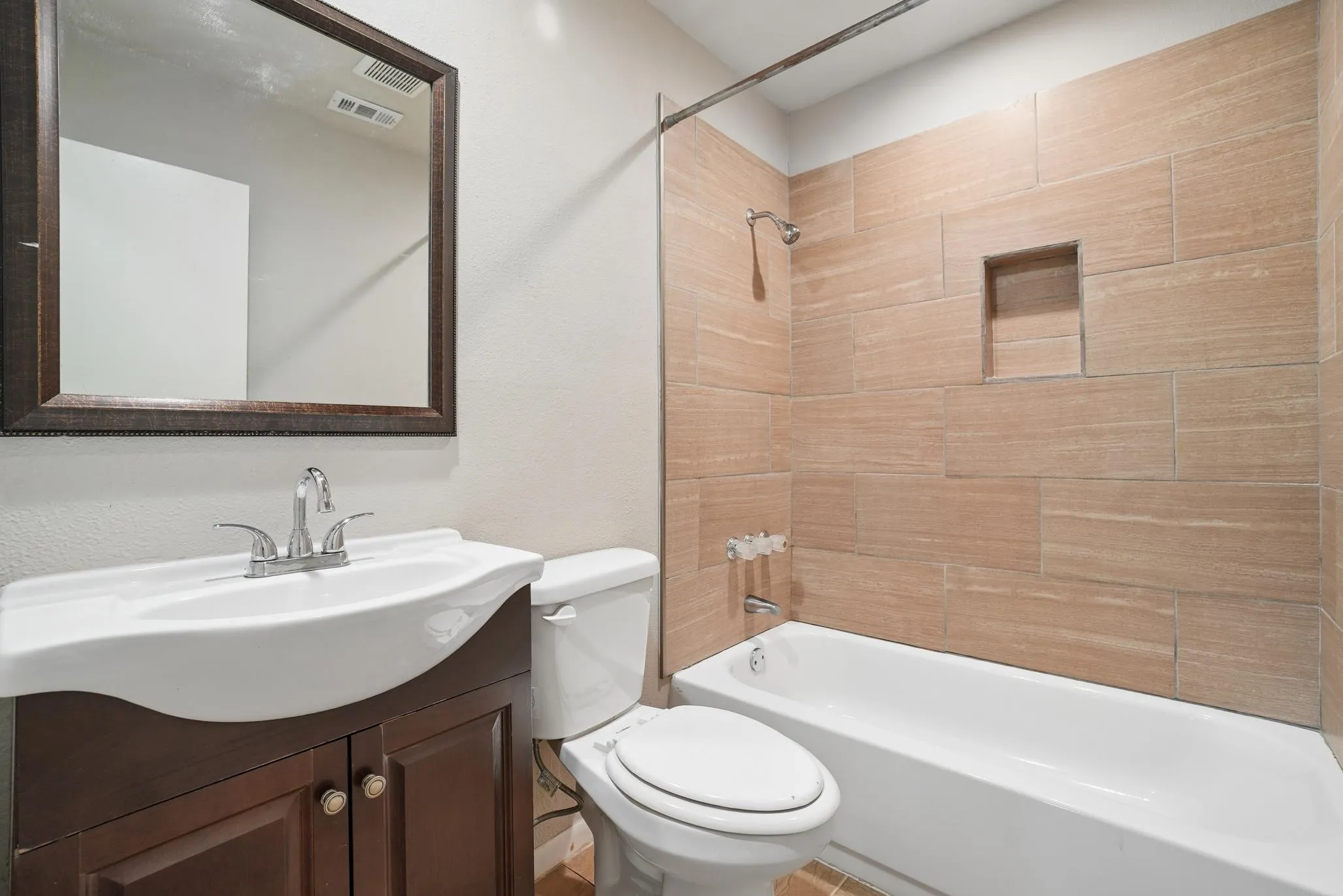 Single Family Residence For Sale in Dallas County , 2604 Globe Avenue, Dallas, Texas 75228, 3 Bedroom, 2 Bathroom, 1 Garage spaces, 1,282 Sqft, built in 1958, mls#21386134, Real Estate Agent in Dallas, Homes For Sale in Dallas county, Homes For Sale in Dallas, Realtor in Dallas Texas, Real Estate Brokerage Independent Realty Texas, Luminita Cordes Realtor
