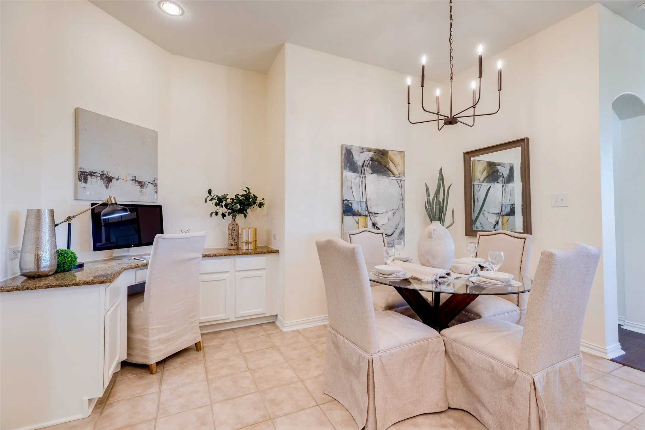 Breakfast Room