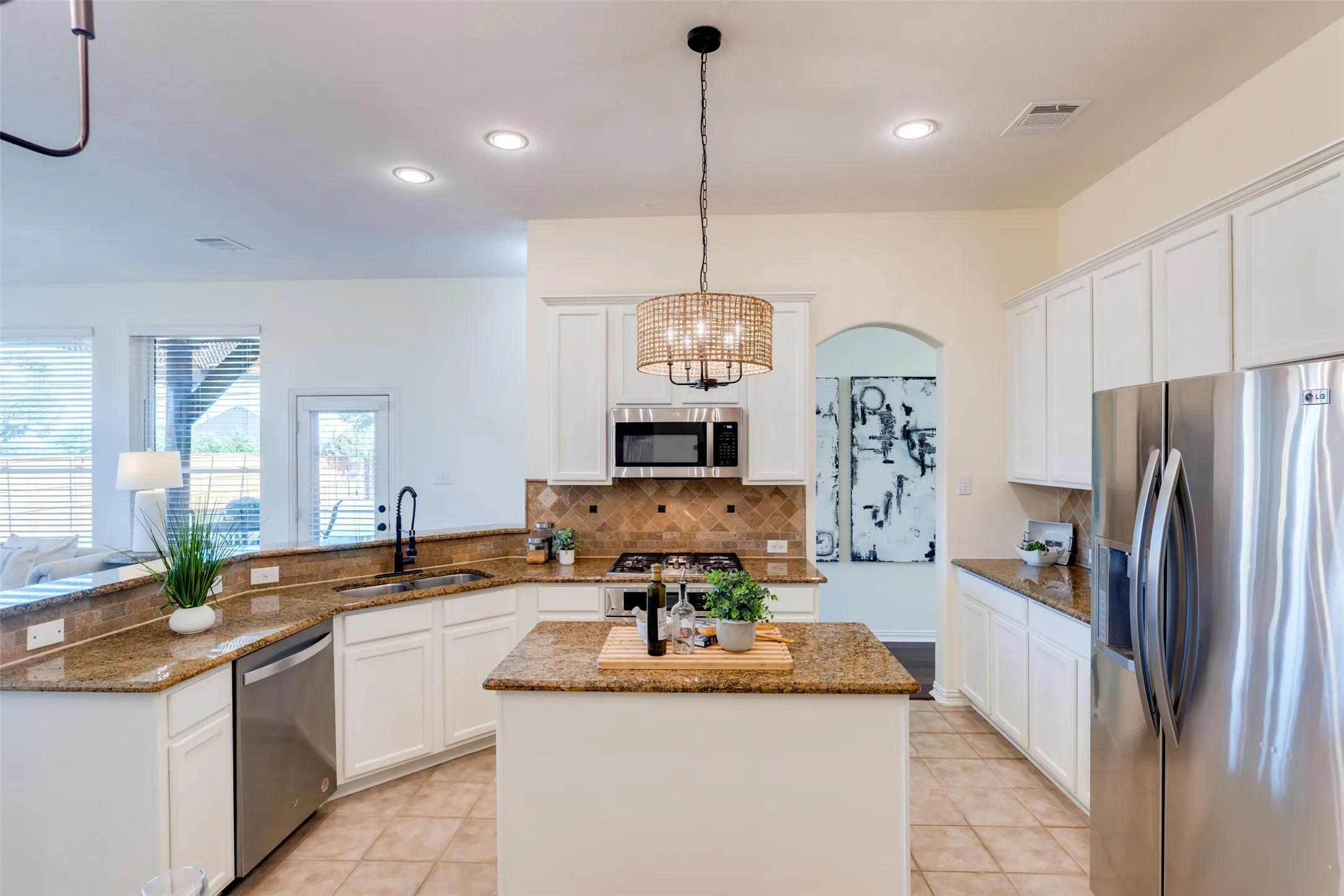 Single Family Residence For Sale in Collin County , 881 Sibyl Lane, Prosper, Texas 75078, 4 Bedroom, 2 Bathroom, 2 Garage spaces, 2,356 Sqft, built in 2004, mls#21385447, Real Estate Agent in Prosper, Homes For Sale in Collin county, Homes For Sale in Prosper, Realtor in Prosper Texas, Real Estate Brokerage Independent Realty Texas, Luminita Cordes Realtor