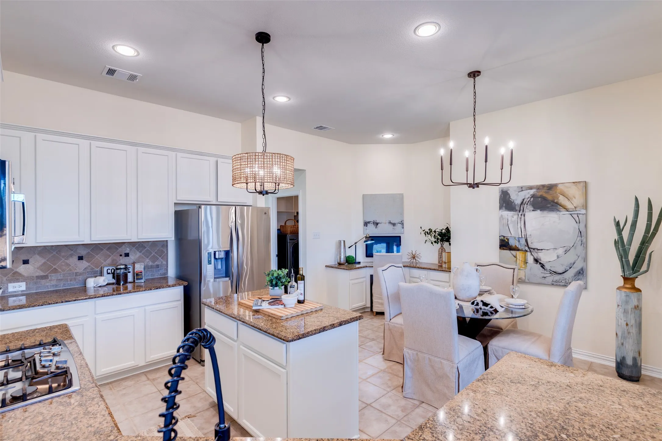 Single Family Residence For Sale in Collin County , 881 Sibyl Lane, Prosper, Texas 75078, 4 Bedroom, 2 Bathroom, 2 Garage spaces, 2,356 Sqft, built in 2004, mls#21385447, Real Estate Agent in Prosper, Homes For Sale in Collin county, Homes For Sale in Prosper, Realtor in Prosper Texas, Real Estate Brokerage Independent Realty Texas, Luminita Cordes Realtor