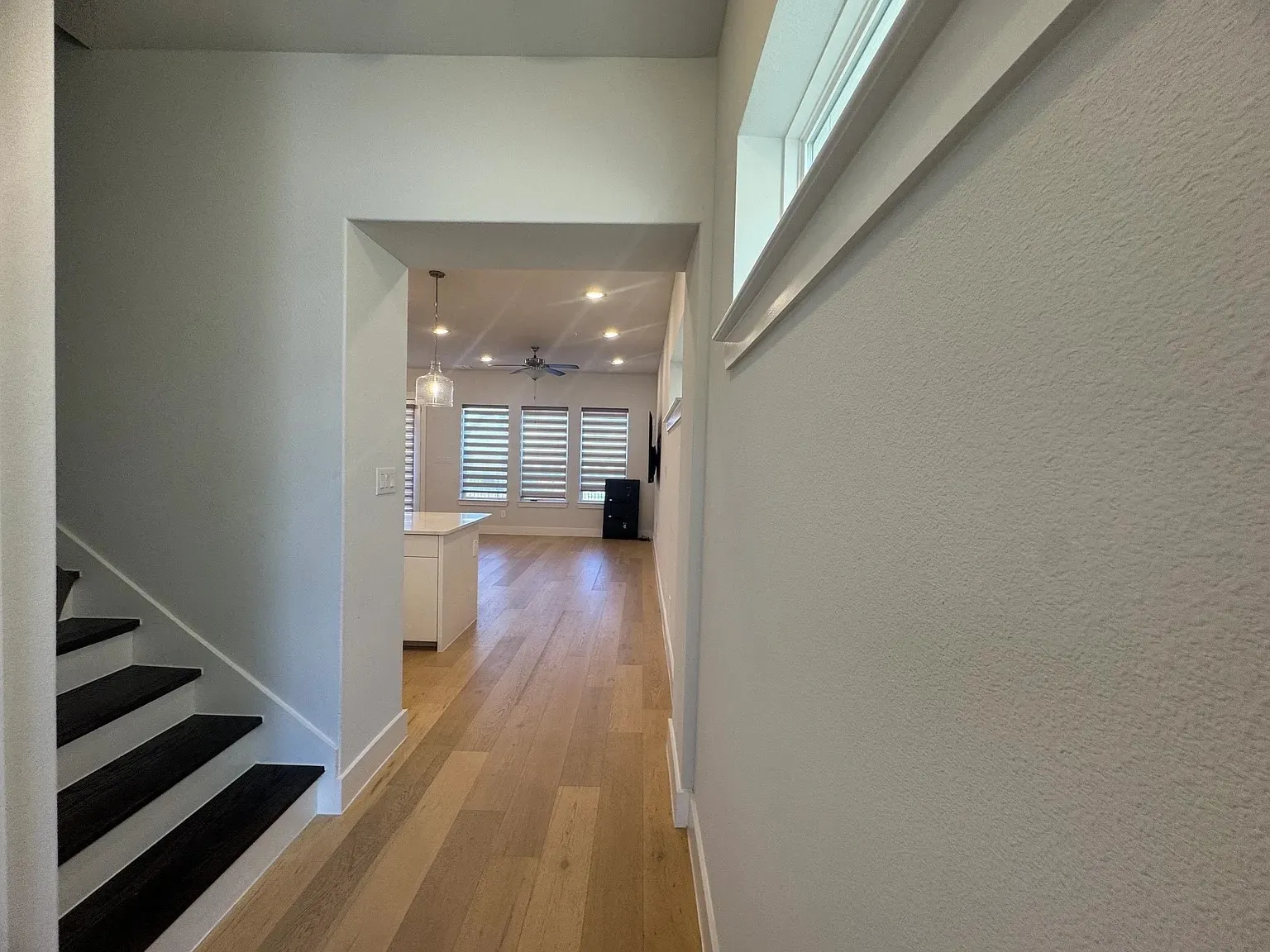Single Family Residence For Rent in Dallas County , 8207 Nunley Lane, Dallas, Texas 75231, 3 Bedroom, 3 Bathroom, 2 Garage spaces, 1,882 Sqft, built in 2021, mls#21387699, Real Estate Agent in Dallas, Homes For Rent in Dallas county, Homes For Rent in Dallas, Realtor in Dallas Texas, Real Estate Brokerage Independent Realty Texas, Luminita Cordes Realtor