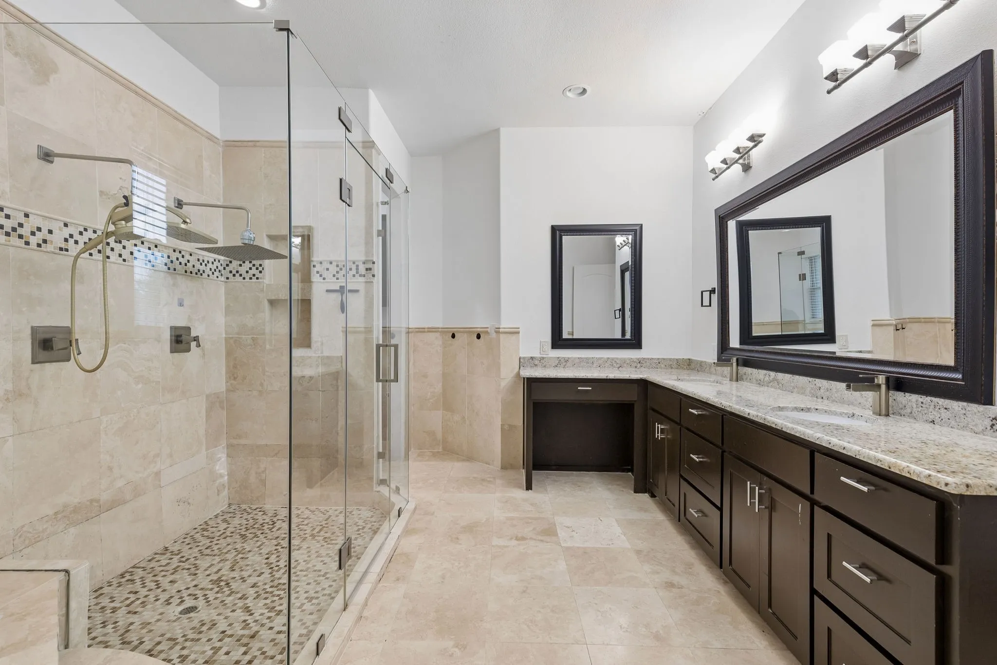 Single Family Residence For Rent in Denton County , 1012 Mallard Way, Flower Mound, Texas 75028, 5 Bedroom, 4 Bathroom, 3 Garage spaces, 3,010 Sqft, built in 2013, mls#21387351, Real Estate Agent in Flower Mound, Homes For Rent in Denton county, Homes For Rent in Flower Mound, Realtor in Flower Mound Texas, Real Estate Brokerage Independent Realty Texas, Luminita Cordes Realtor