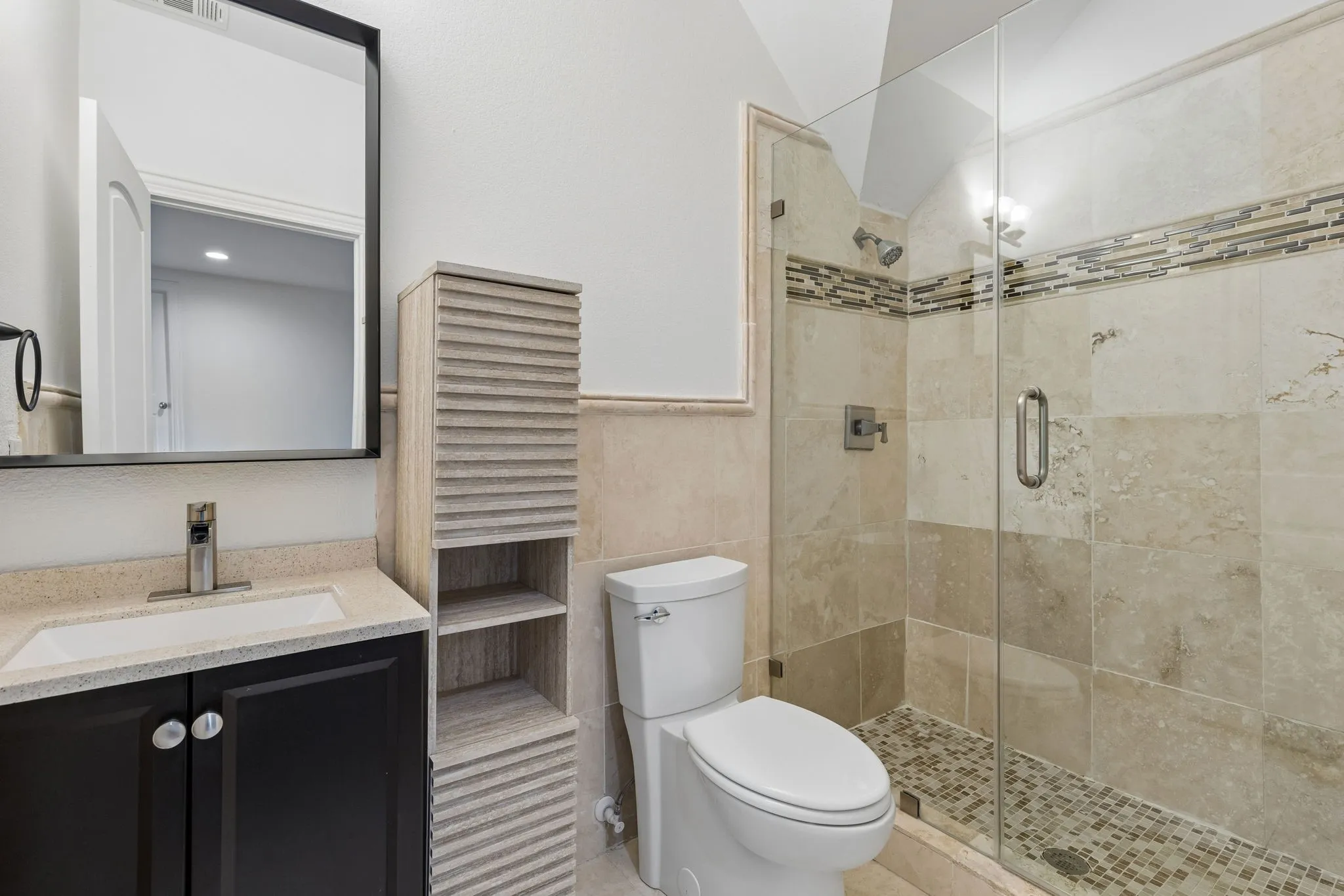 Single Family Residence For Rent in Denton County , 1012 Mallard Way, Flower Mound, Texas 75028, 5 Bedroom, 4 Bathroom, 3 Garage spaces, 3,010 Sqft, built in 2013, mls#21387351, Real Estate Agent in Flower Mound, Homes For Rent in Denton county, Homes For Rent in Flower Mound, Realtor in Flower Mound Texas, Real Estate Brokerage Independent Realty Texas, Luminita Cordes Realtor
