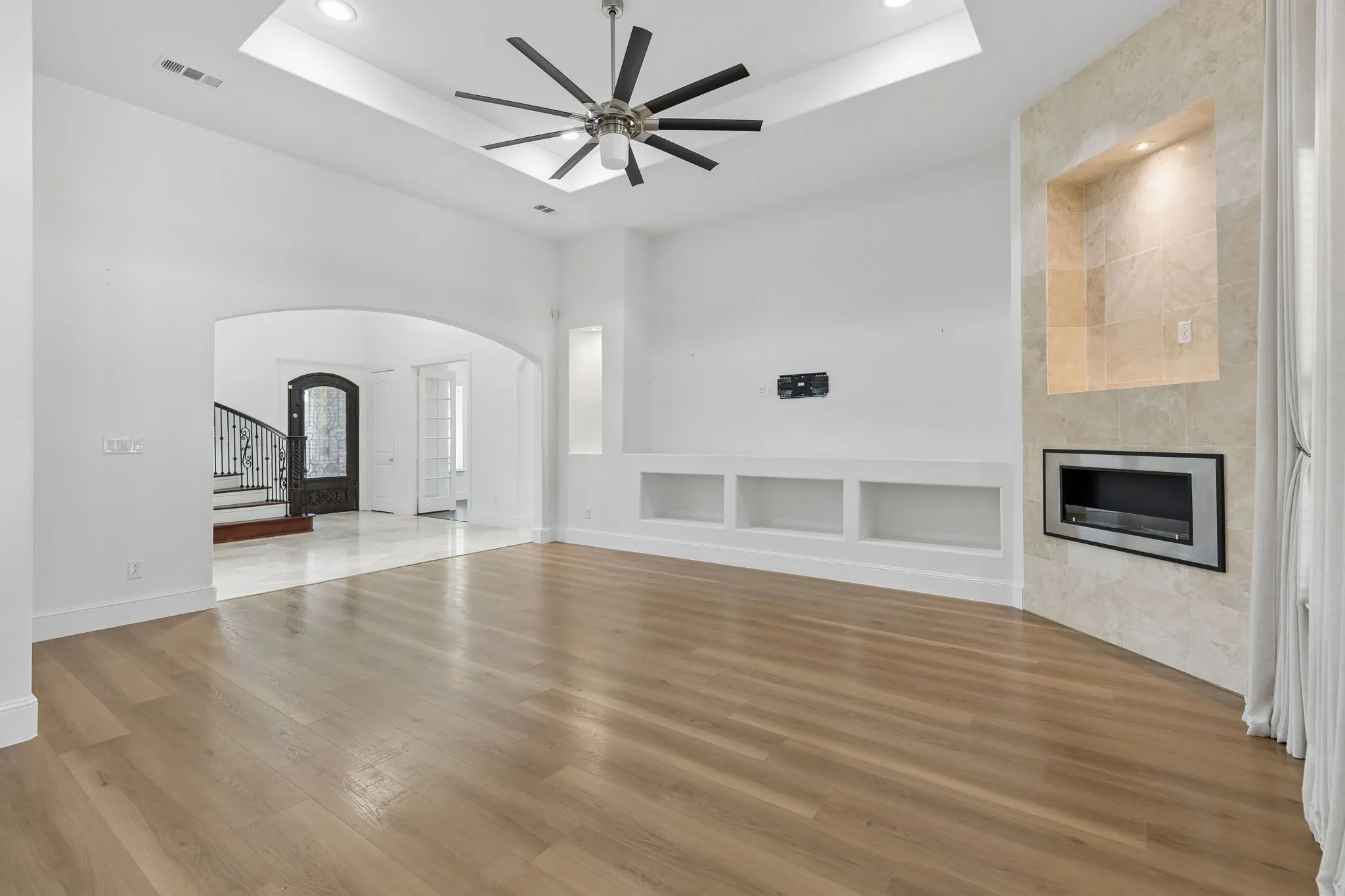 Single Family Residence For Rent in Denton County , 1012 Mallard Way, Flower Mound, Texas 75028, 5 Bedroom, 4 Bathroom, 3 Garage spaces, 3,010 Sqft, built in 2013, mls#21387351, Real Estate Agent in Flower Mound, Homes For Rent in Denton county, Homes For Rent in Flower Mound, Realtor in Flower Mound Texas, Real Estate Brokerage Independent Realty Texas, Luminita Cordes Realtor