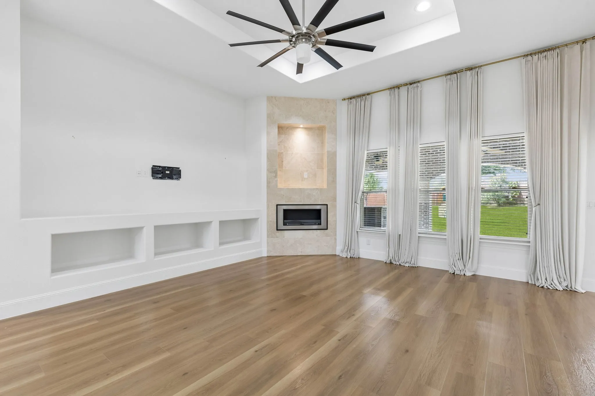 Single Family Residence For Rent in Denton County , 1012 Mallard Way, Flower Mound, Texas 75028, 5 Bedroom, 4 Bathroom, 3 Garage spaces, 3,010 Sqft, built in 2013, mls#21387351, Real Estate Agent in Flower Mound, Homes For Rent in Denton county, Homes For Rent in Flower Mound, Realtor in Flower Mound Texas, Real Estate Brokerage Independent Realty Texas, Luminita Cordes Realtor