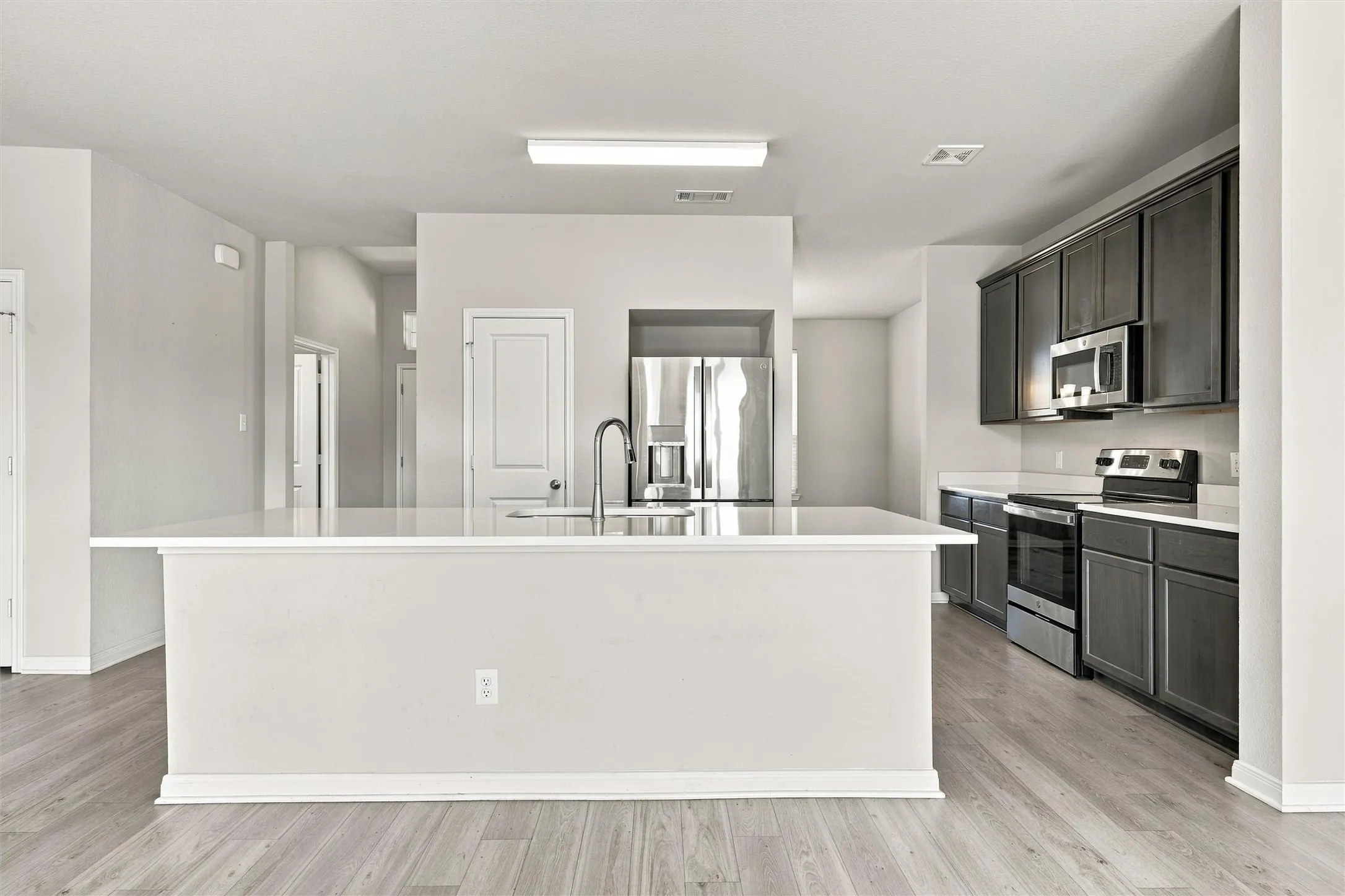 Single Family Residence For Sale in Mc Lennan County , 4033 Centerfire Road, Waco, Texas 76705, 3 Bedroom, 2 Bathroom, 2 Garage spaces, 1,658 Sqft, built in 2023, mls#21386651, Real Estate Agent in Waco, Homes For Sale in Mc Lennan county, Homes For Sale in Waco, Realtor in Waco Texas, Real Estate Brokerage Independent Realty Texas, Luminita Cordes Realtor