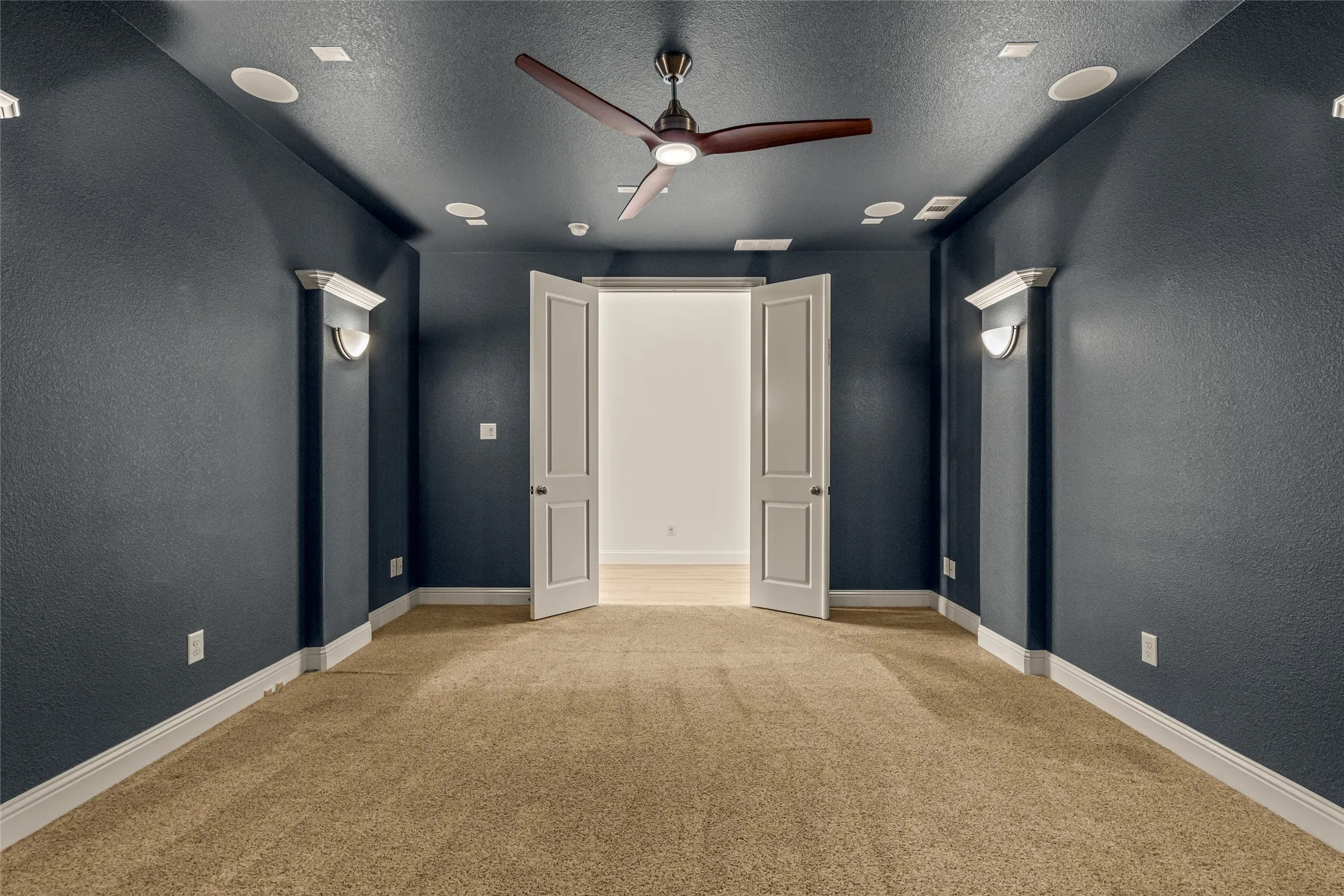 Single Family Residence For Sale in Denton County , 6631 Roughleaf Ridge Road, Flower Mound, Texas 76226, 4 Bedroom, 3 Bathroom, 3 Garage spaces, 3,051 Sqft, built in 2018, mls#21387710, Real Estate Agent in Flower Mound, Homes For Sale in Denton county, Homes For Sale in Flower Mound, Realtor in Flower Mound Texas, Real Estate Brokerage Independent Realty Texas, Luminita Cordes Realtor