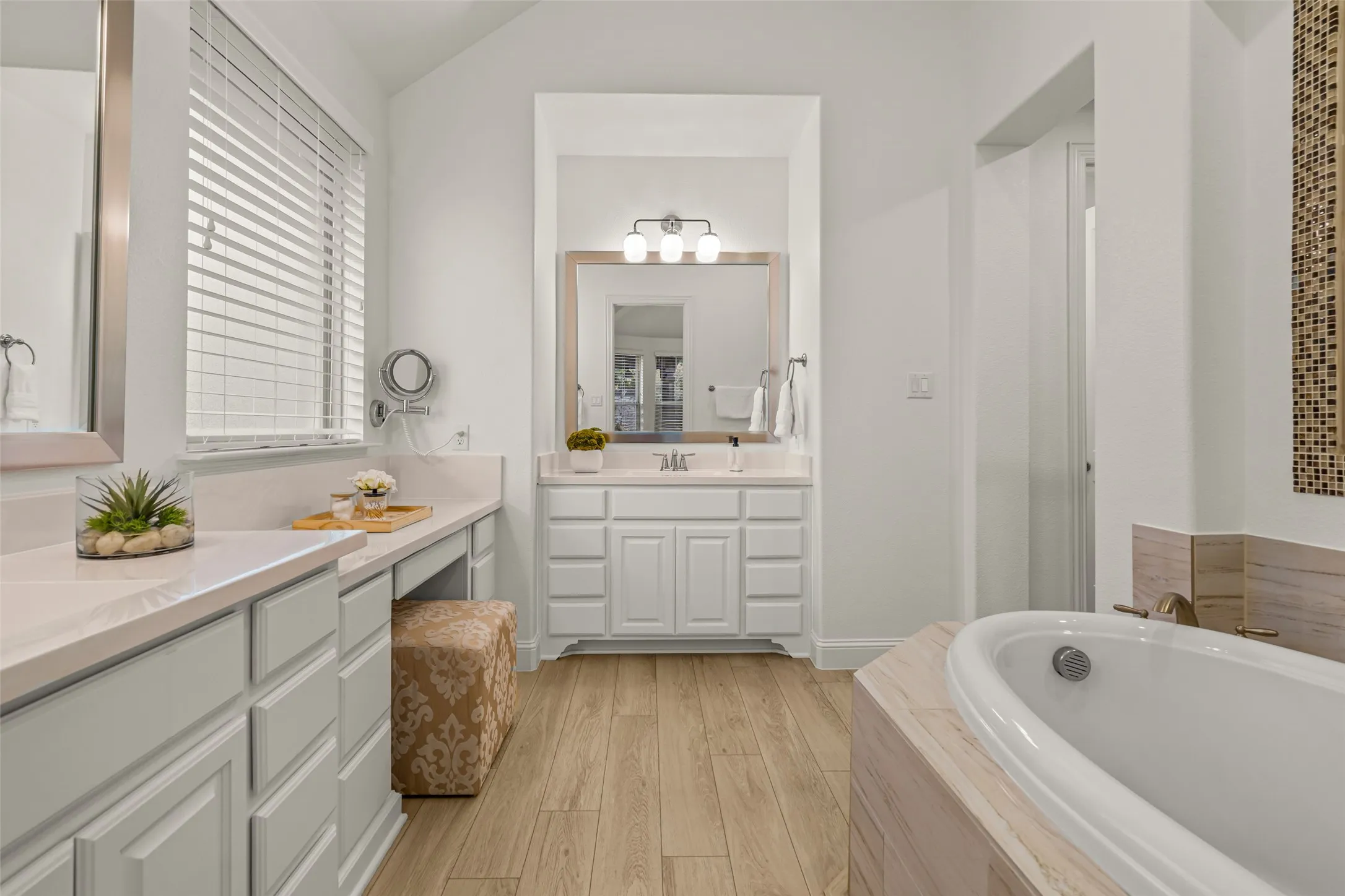 Single Family Residence For Sale in Denton County , 6631 Roughleaf Ridge Road, Flower Mound, Texas 76226, 4 Bedroom, 3 Bathroom, 3 Garage spaces, 3,051 Sqft, built in 2018, mls#21387710, Real Estate Agent in Flower Mound, Homes For Sale in Denton county, Homes For Sale in Flower Mound, Realtor in Flower Mound Texas, Real Estate Brokerage Independent Realty Texas, Luminita Cordes Realtor