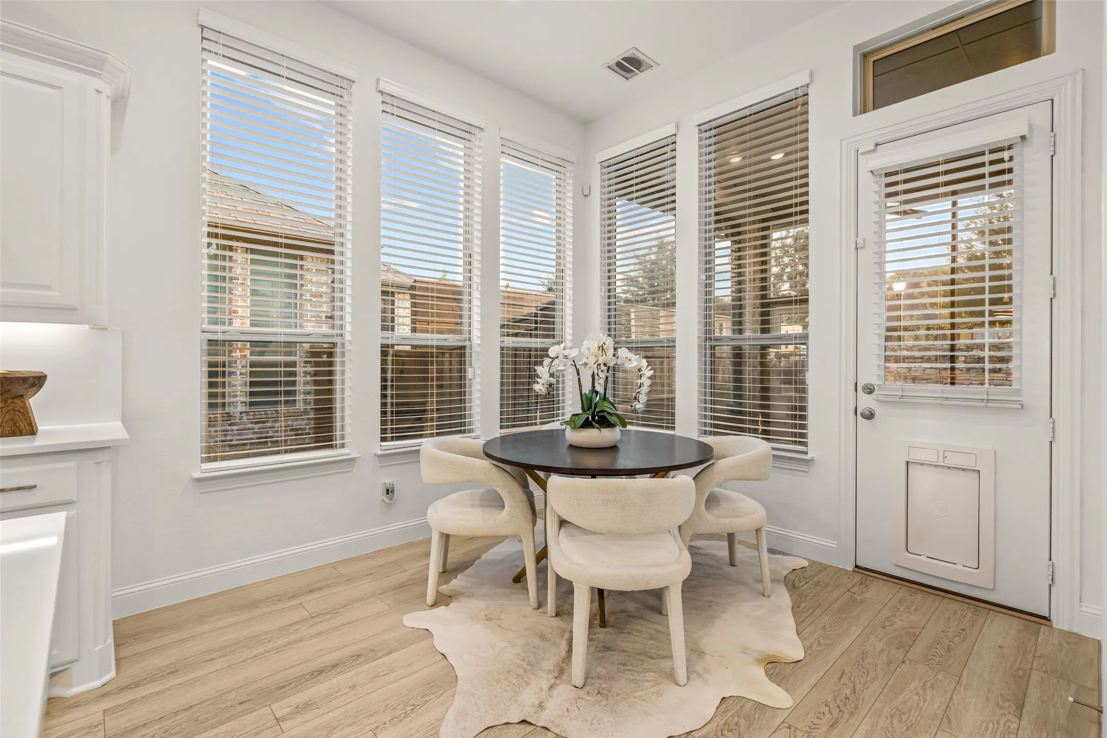 Single Family Residence For Sale in Denton County , 6631 Roughleaf Ridge Road, Flower Mound, Texas 76226, 4 Bedroom, 3 Bathroom, 3 Garage spaces, 3,051 Sqft, built in 2018, mls#21387710, Real Estate Agent in Flower Mound, Homes For Sale in Denton county, Homes For Sale in Flower Mound, Realtor in Flower Mound Texas, Real Estate Brokerage Independent Realty Texas, Luminita Cordes Realtor