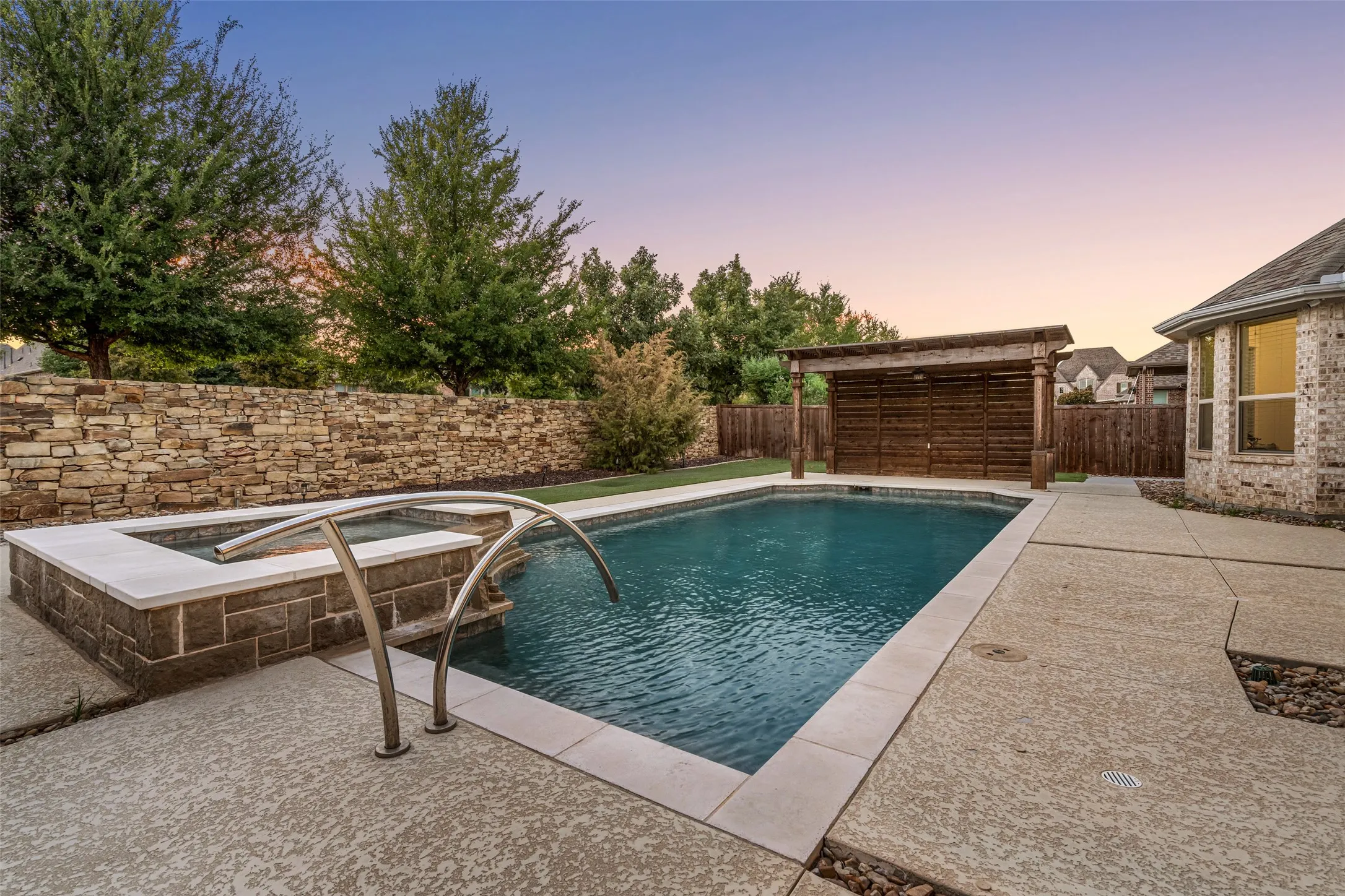 Single Family Residence For Sale in Denton County , 6631 Roughleaf Ridge Road, Flower Mound, Texas 76226, 4 Bedroom, 3 Bathroom, 3 Garage spaces, 3,051 Sqft, built in 2018, mls#21387710, Real Estate Agent in Flower Mound, Homes For Sale in Denton county, Homes For Sale in Flower Mound, Realtor in Flower Mound Texas, Real Estate Brokerage Independent Realty Texas, Luminita Cordes Realtor