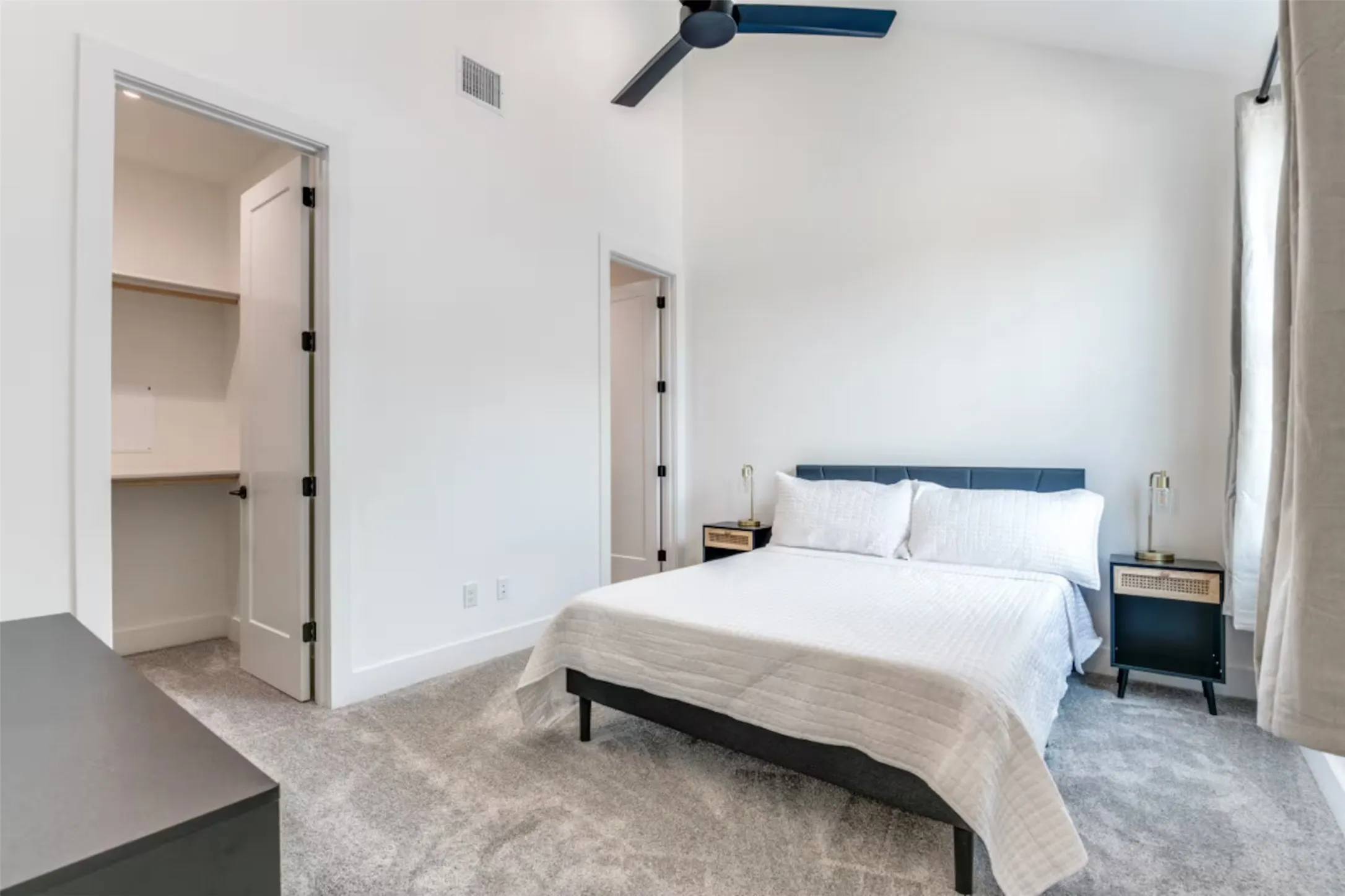 Townhouse For Rent in Dallas County , 2915 Lucas Drive 102, Dallas, Texas 75219, 2 Bedroom, 3 Bathroom, 2 Garage spaces, 1,766 Sqft, built in 2023, mls#21387718, Real Estate Agent in Dallas, Homes For Rent in Dallas county, Homes For Rent in Dallas, Realtor in Dallas Texas, Real Estate Brokerage Independent Realty Texas, Luminita Cordes Realtor