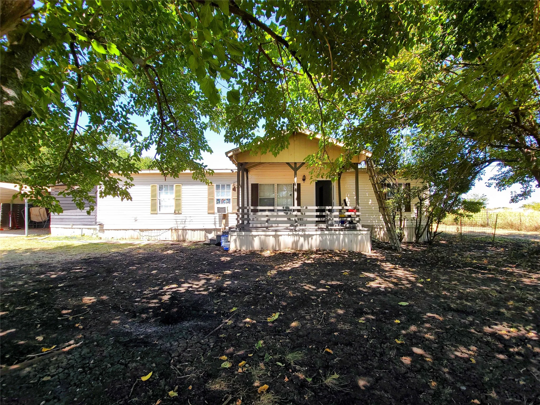 Mobile Home For Sale in Johnson County , 11309 County Road 510, Venus, Texas 76084, 3 Bedroom, 2 Bathroom, Garage spaces, 1,568 Sqft, built in 1996, mls#21367093, Real Estate Agent in Venus, Homes For Sale in Johnson county, Homes For Sale in Venus, Realtor in Venus Texas, Real Estate Brokerage Independent Realty Texas, Luminita Cordes Realtor