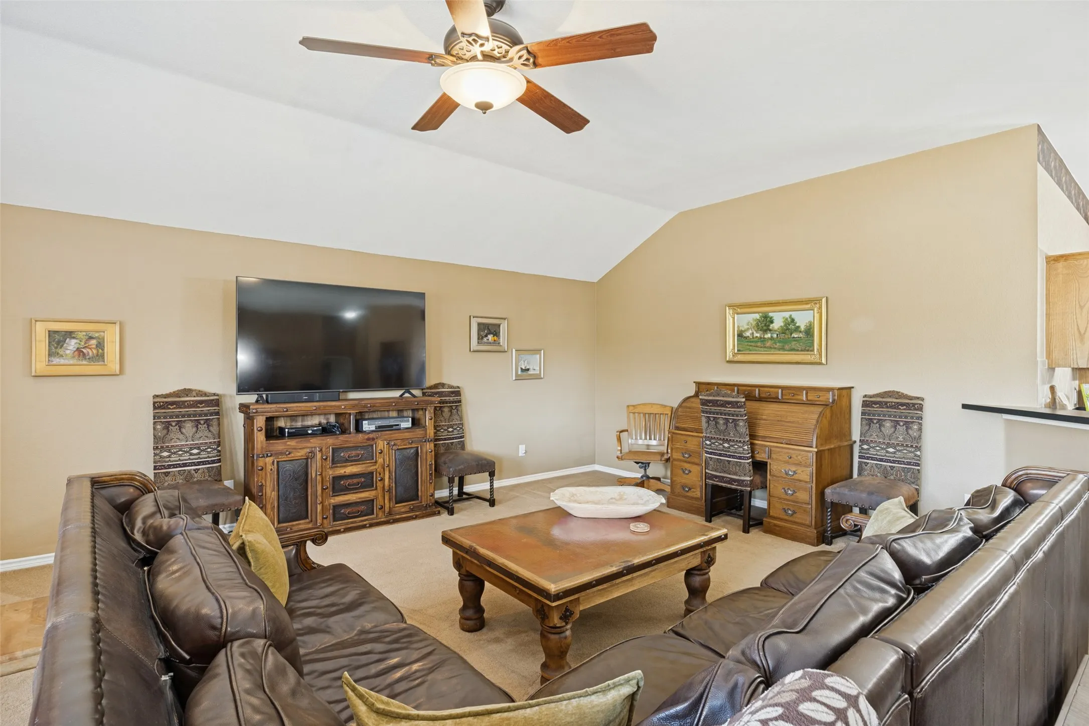 Single Family Residence For Sale in Collin County , 2007 Stonecrest Trail, Wylie, Texas 75098, 4 Bedroom, 3 Bathroom, 3 Garage spaces, 2,972 Sqft, built in 2003, mls#21387717, Real Estate Agent in Wylie, Homes For Sale in Collin county, Homes For Sale in Wylie, Realtor in Wylie Texas, Real Estate Brokerage Independent Realty Texas, Luminita Cordes Realtor