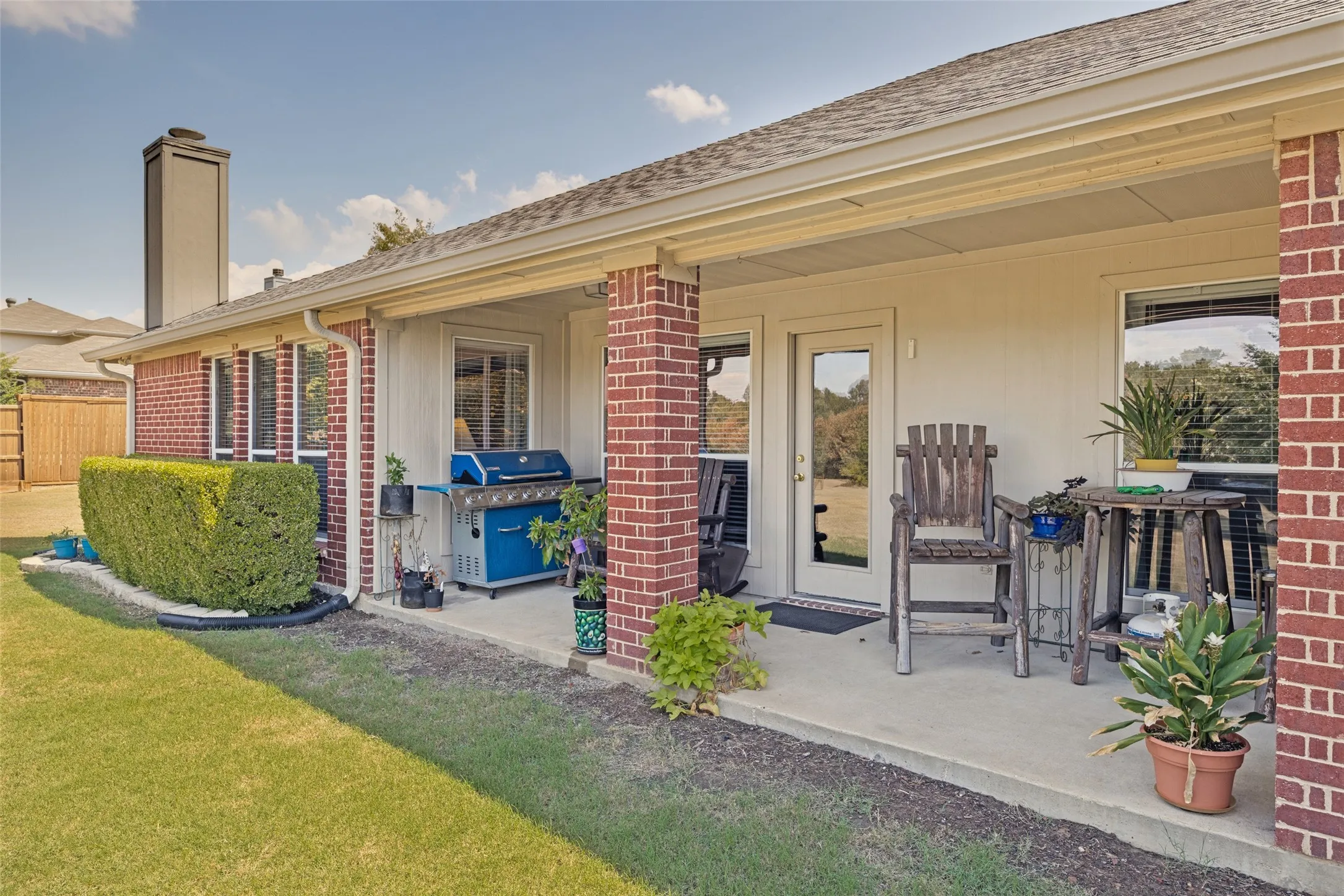 Single Family Residence For Sale in Collin County , 2007 Stonecrest Trail, Wylie, Texas 75098, 4 Bedroom, 3 Bathroom, 3 Garage spaces, 2,972 Sqft, built in 2003, mls#21387717, Real Estate Agent in Wylie, Homes For Sale in Collin county, Homes For Sale in Wylie, Realtor in Wylie Texas, Real Estate Brokerage Independent Realty Texas, Luminita Cordes Realtor