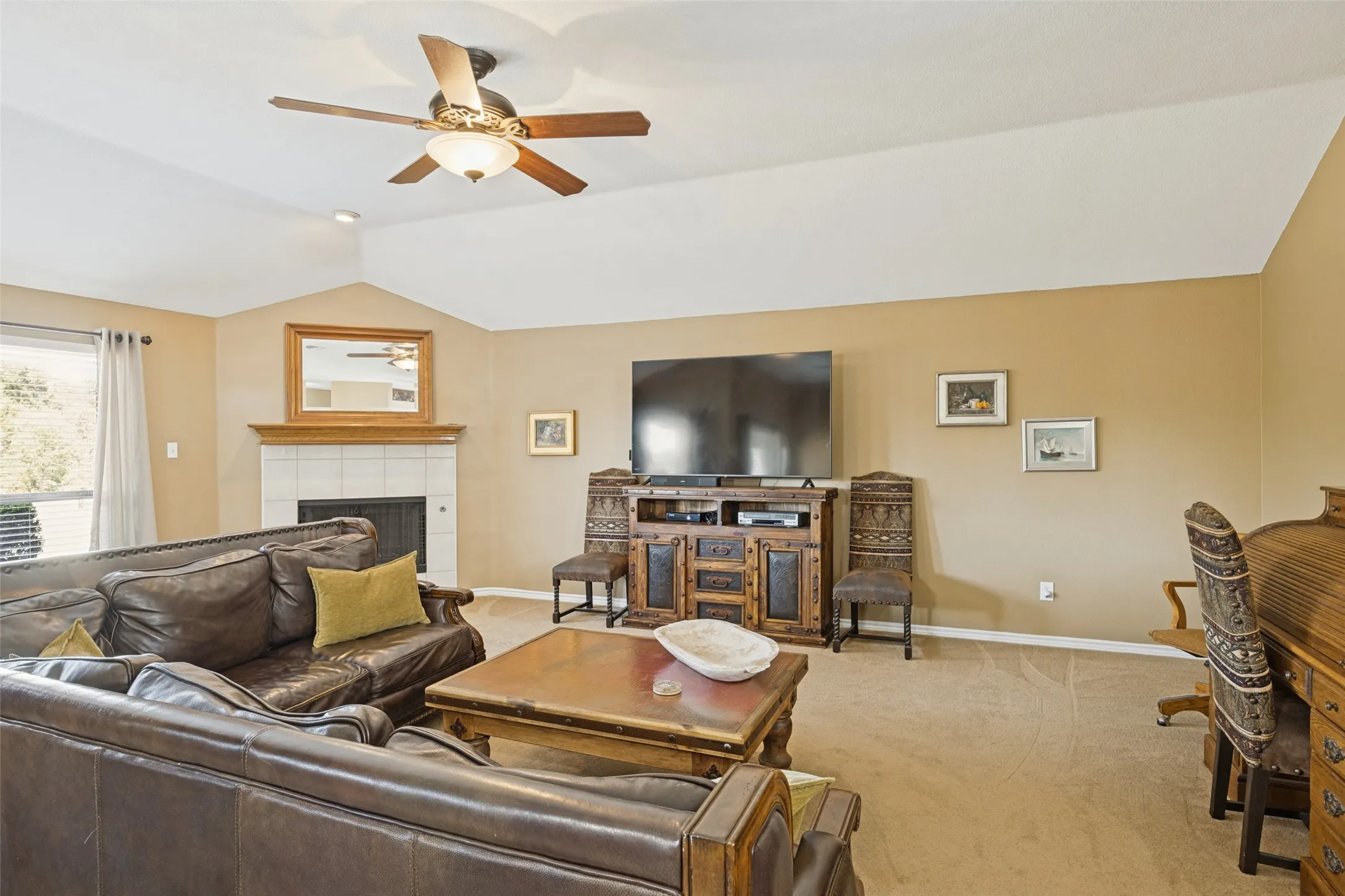 Single Family Residence For Sale in Collin County , 2007 Stonecrest Trail, Wylie, Texas 75098, 4 Bedroom, 3 Bathroom, 3 Garage spaces, 2,972 Sqft, built in 2003, mls#21387717, Real Estate Agent in Wylie, Homes For Sale in Collin county, Homes For Sale in Wylie, Realtor in Wylie Texas, Real Estate Brokerage Independent Realty Texas, Luminita Cordes Realtor