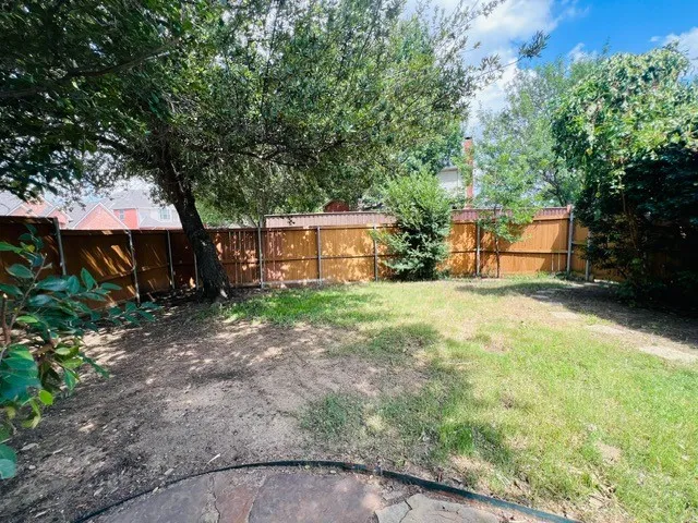 Single Family Residence For Rent in Dallas County , 8648 Mill Creek Road, Irving, Texas 75063, 3 Bedroom, 2 Bathroom, 2 Garage spaces, 1,491 Sqft, built in 1993, mls#21386484, Real Estate Agent in Irving, Homes For Rent in Dallas county, Homes For Rent in Irving, Realtor in Irving Texas, Real Estate Brokerage Independent Realty Texas, Luminita Cordes Realtor