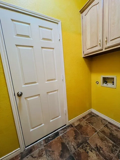 Single Family Residence For Rent in Dallas County , 8648 Mill Creek Road, Irving, Texas 75063, 3 Bedroom, 2 Bathroom, 2 Garage spaces, 1,491 Sqft, built in 1993, mls#21386484, Real Estate Agent in Irving, Homes For Rent in Dallas county, Homes For Rent in Irving, Realtor in Irving Texas, Real Estate Brokerage Independent Realty Texas, Luminita Cordes Realtor